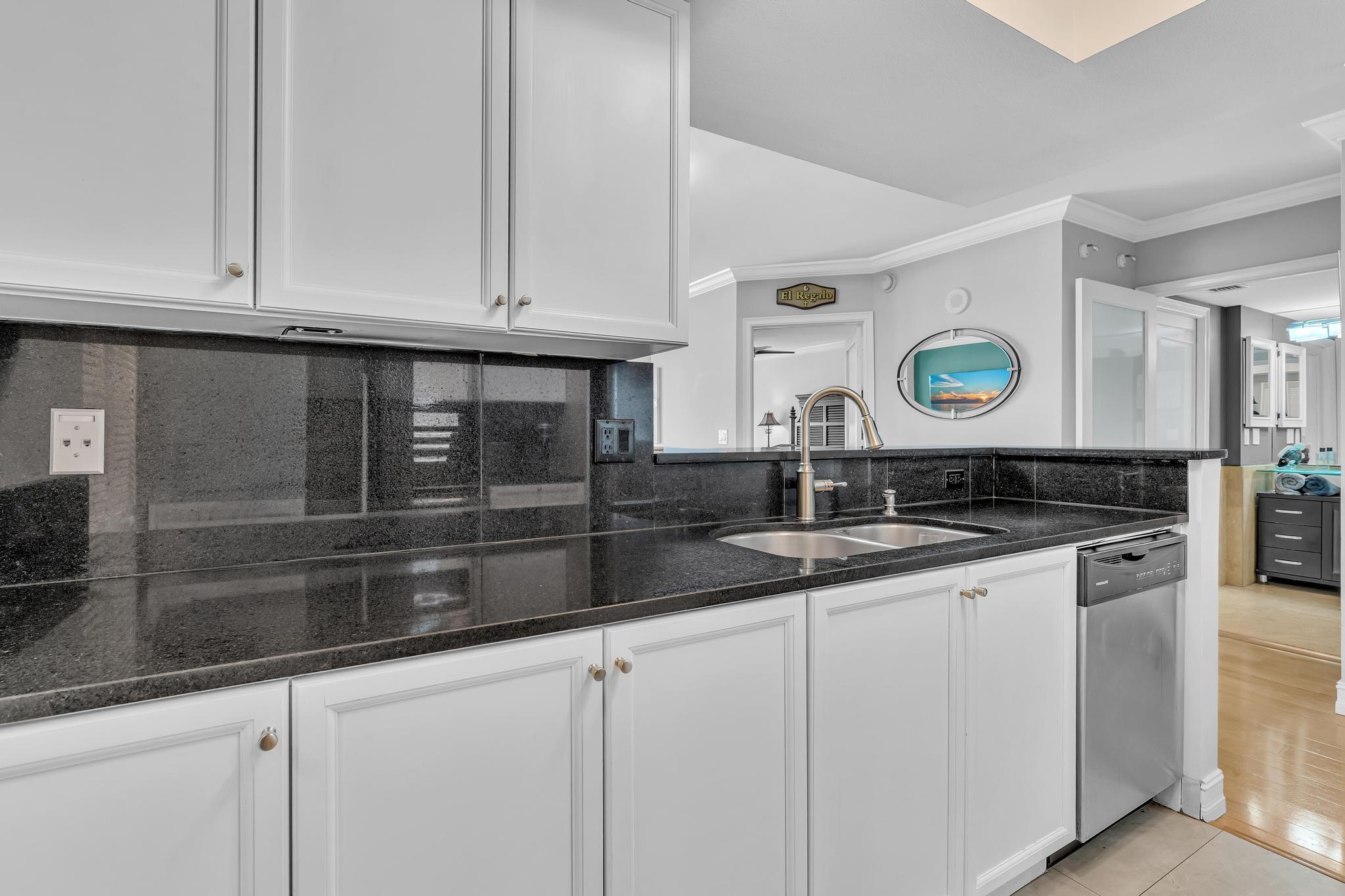 99 Se Mizner Boulevard 637 Property Photo 7