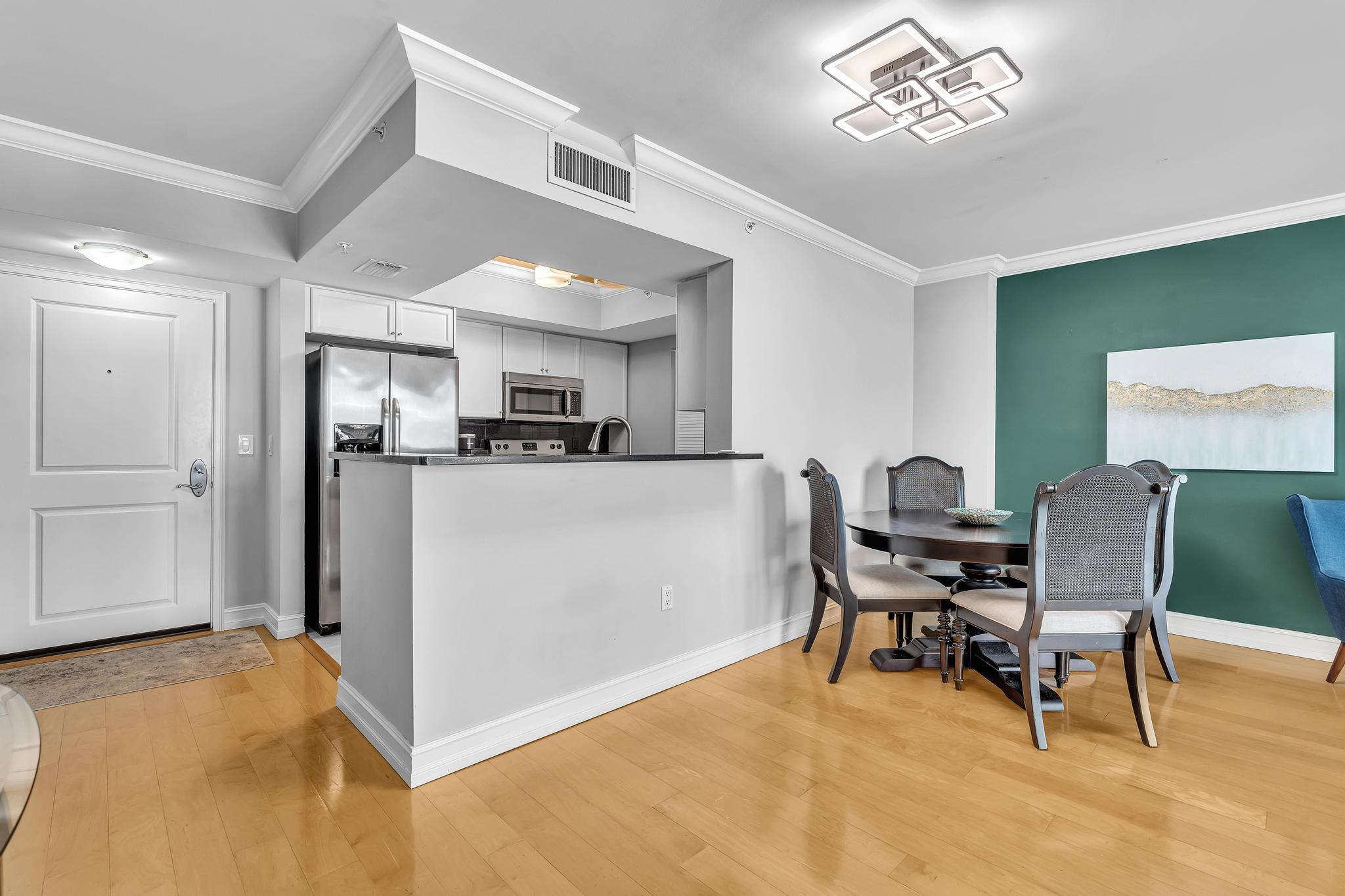 99 Se Mizner Boulevard 637 Property Photo 13
