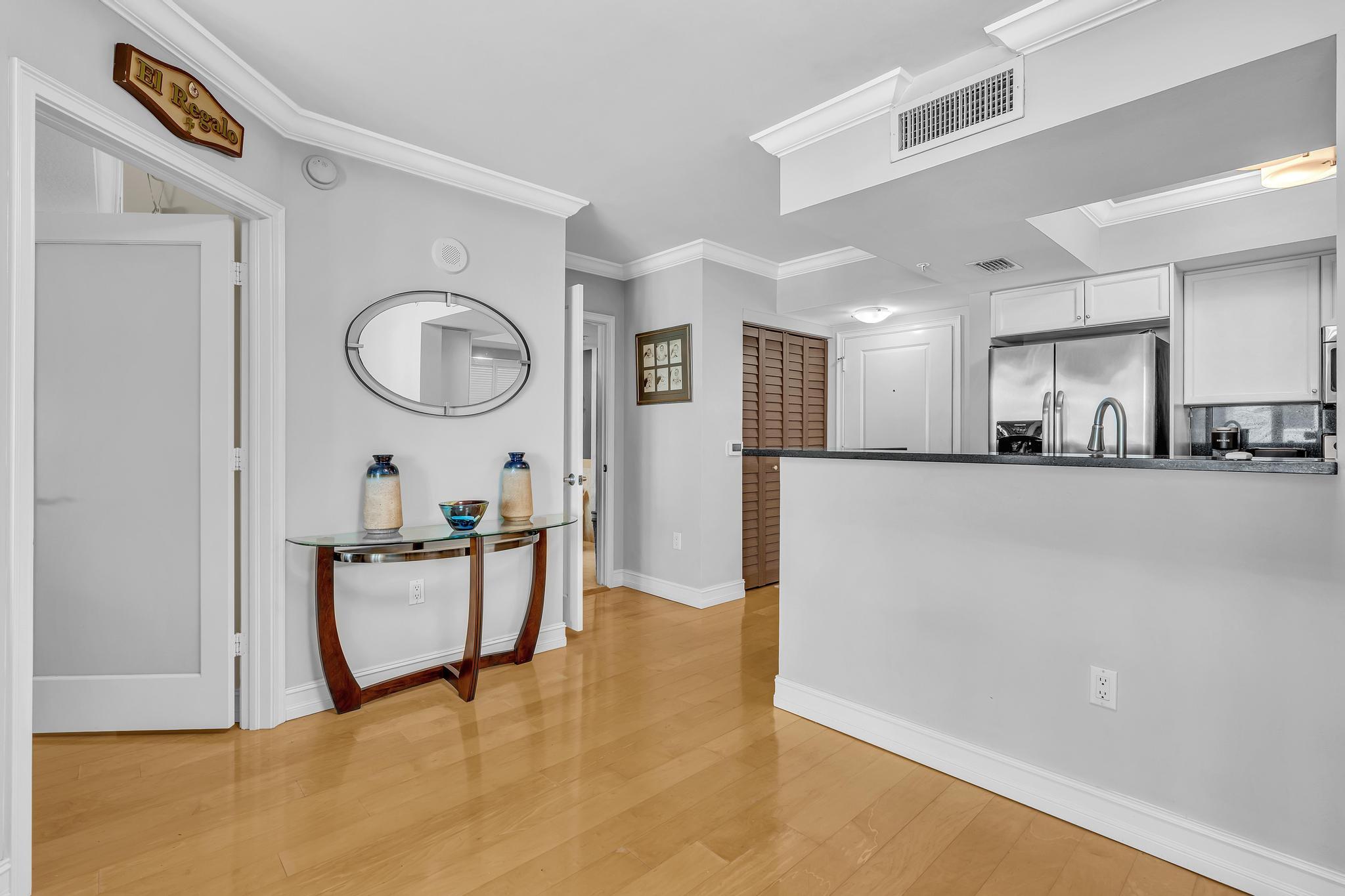 99 Se Mizner Boulevard 637 Property Photo 30