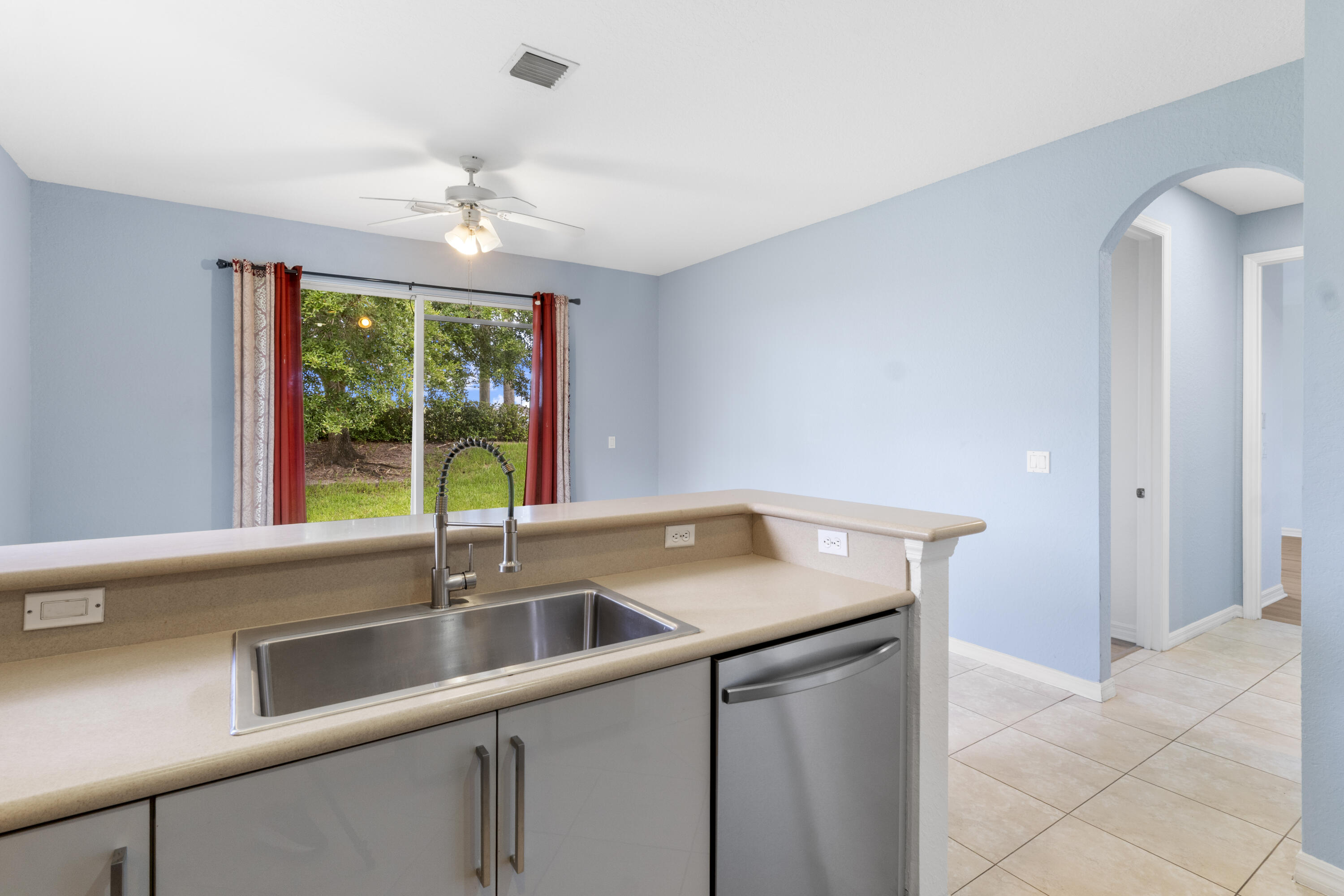 9907 E Verona Circle Property Photo 8
