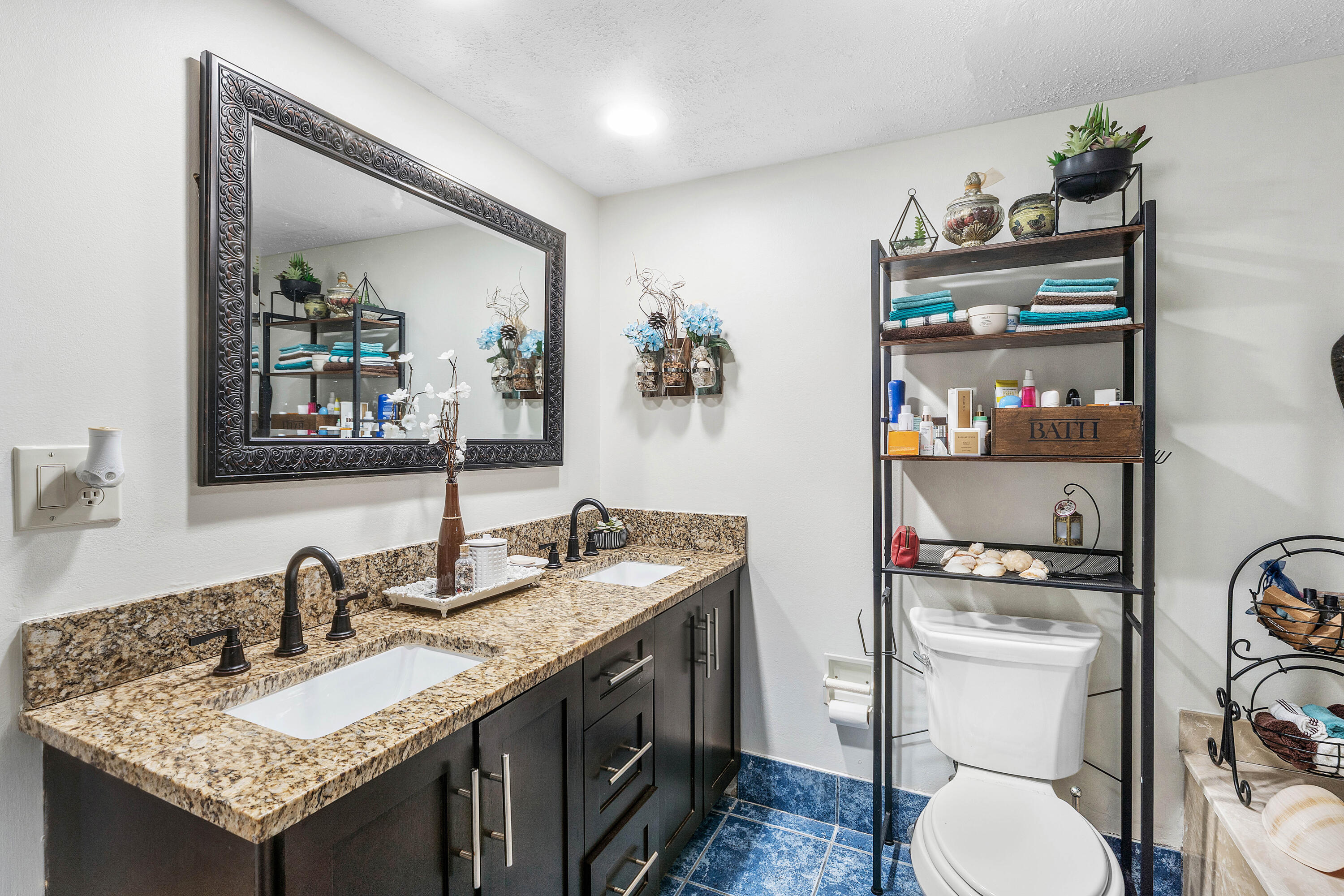 5540 N Ocean Drive 1c Property Photo 43
