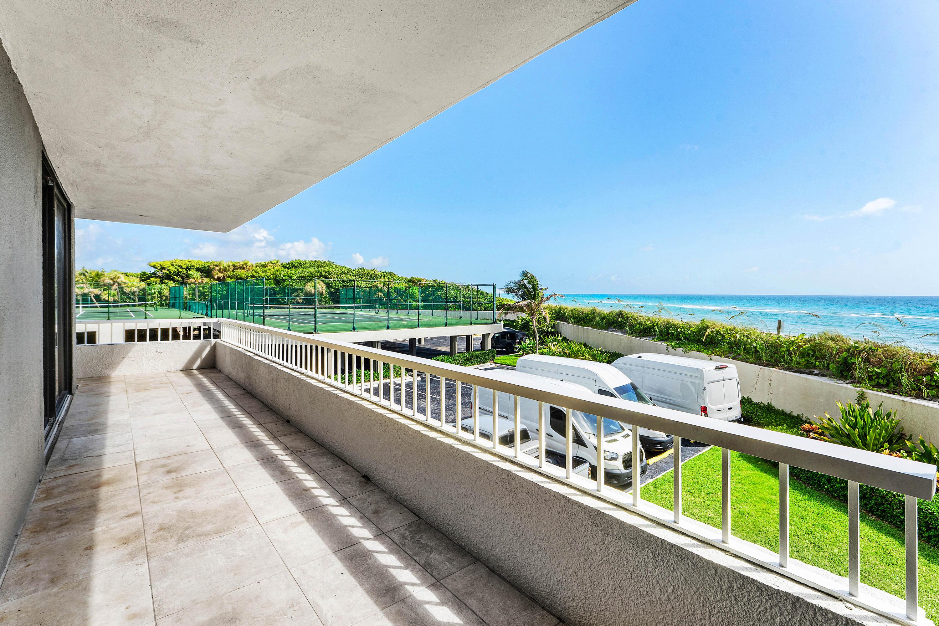 5540 N Ocean Drive 1c Property Photo 49