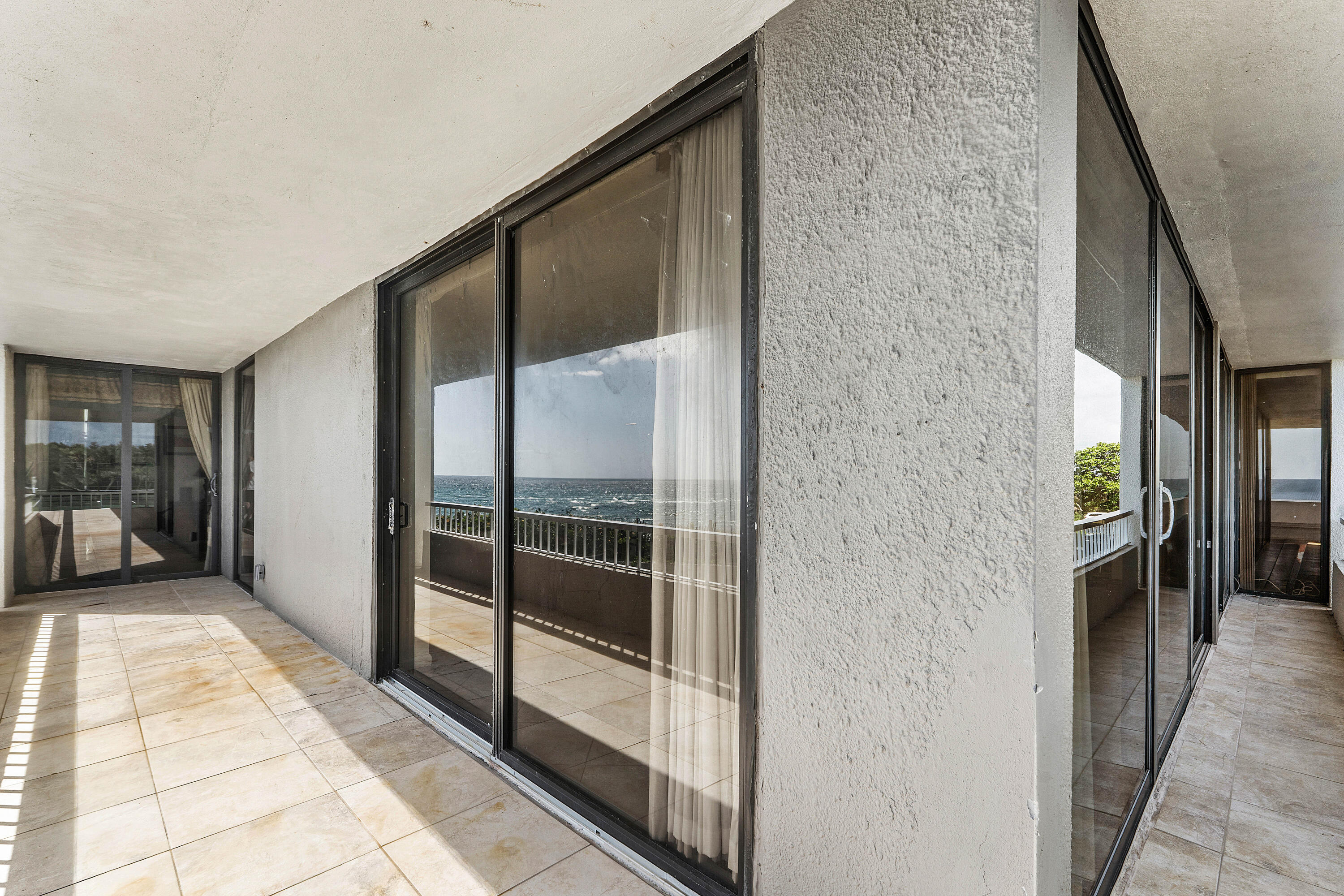 5540 N Ocean Drive 1c Property Photo 51