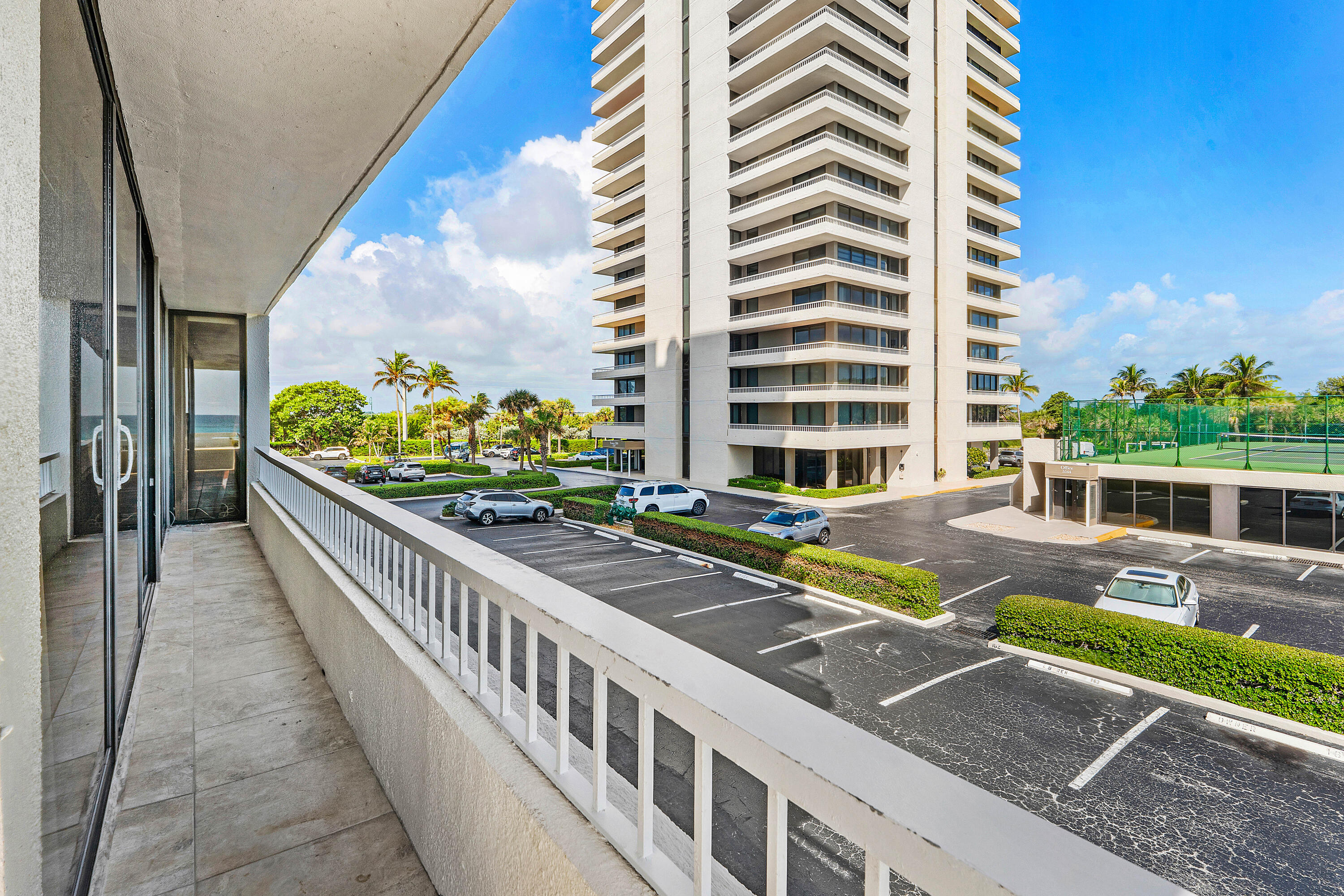 5540 N Ocean Drive 1c Property Photo 52