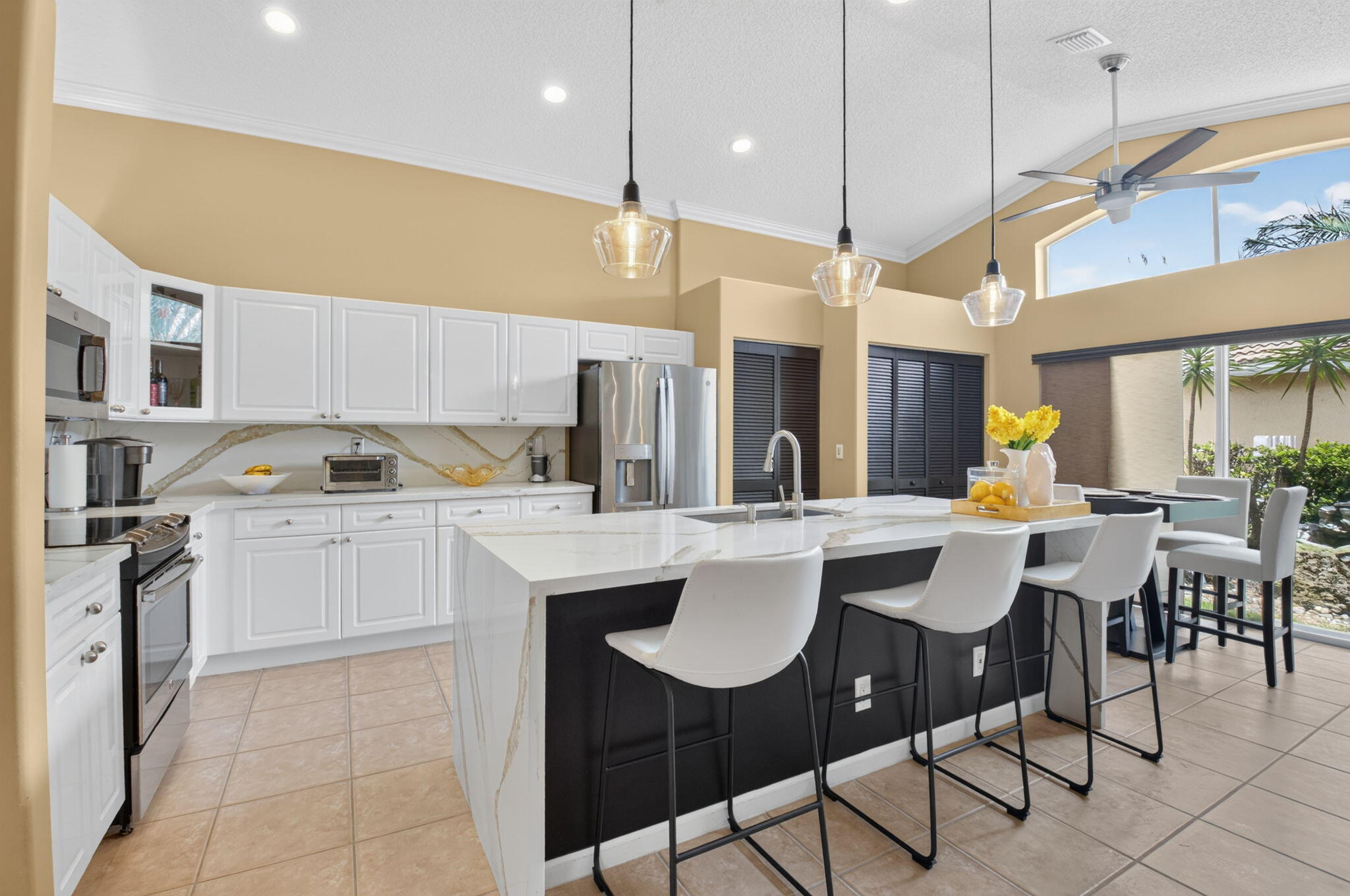 6405 Sand Hills Circle Property Photo 1