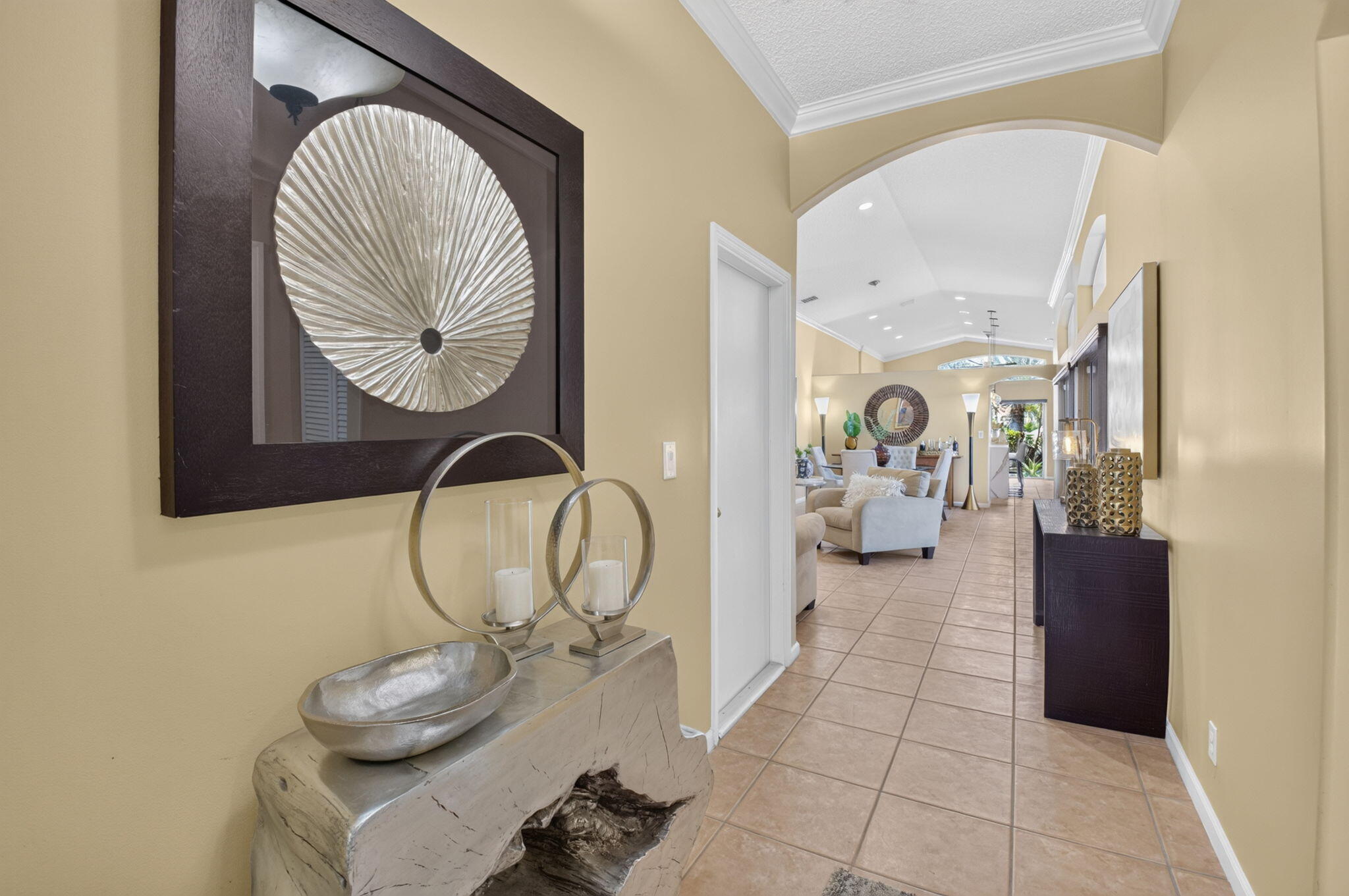 6405 Sand Hills Circle Property Photo 3