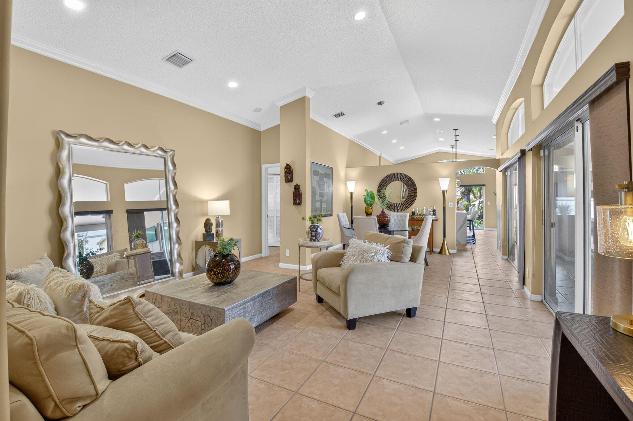 6405 Sand Hills Circle Property Photo 4
