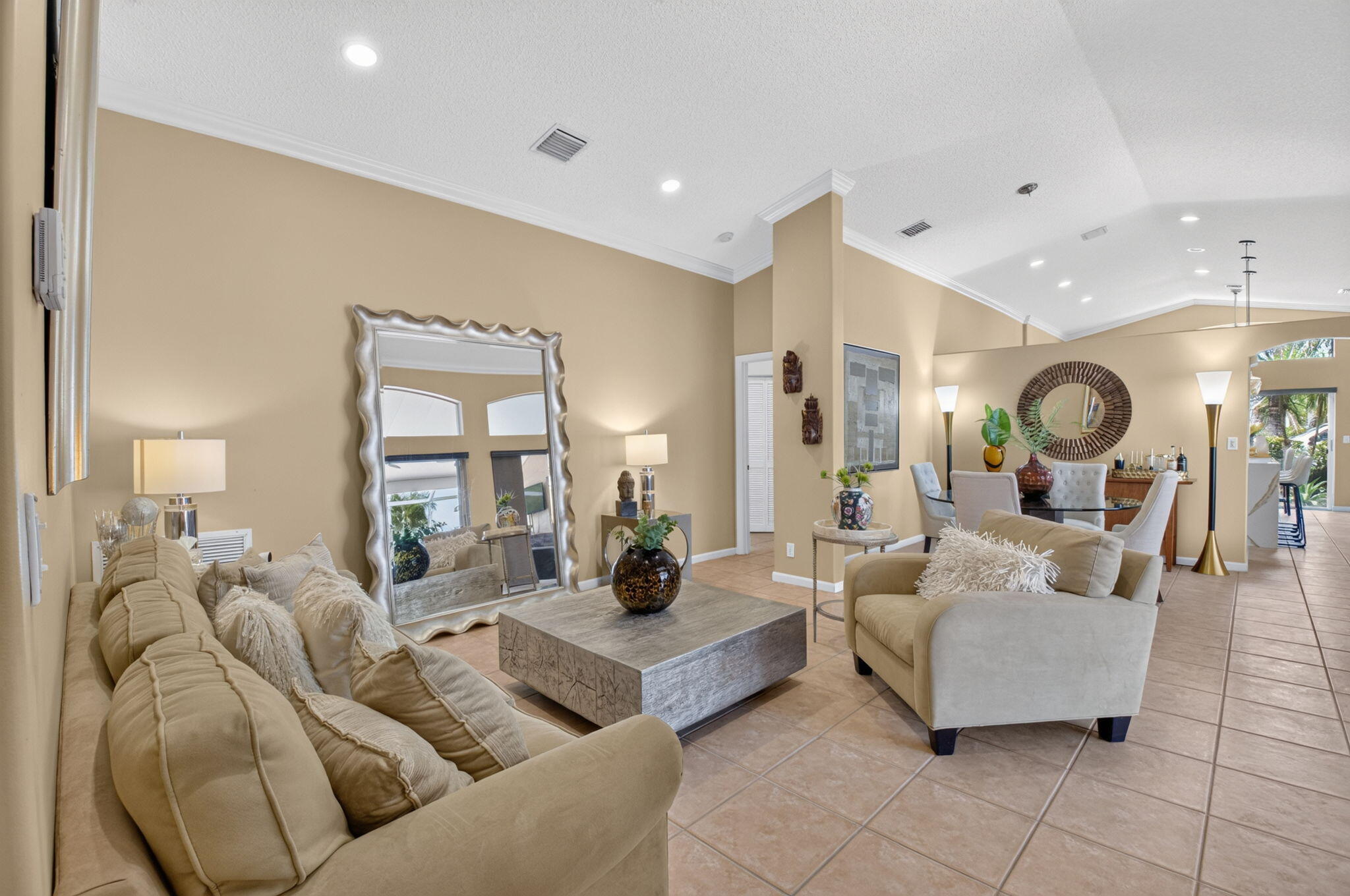 6405 Sand Hills Circle Property Photo 5