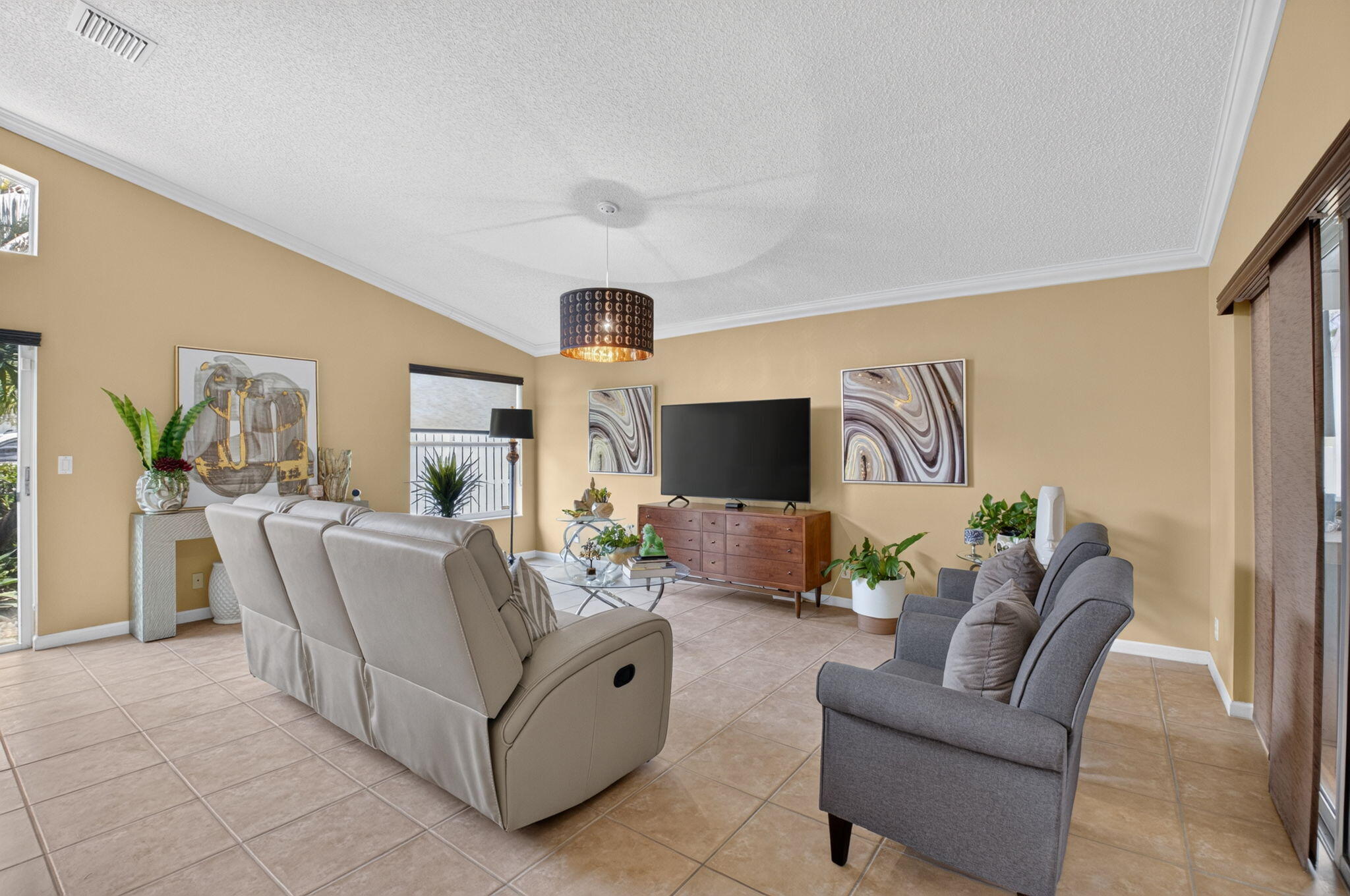 6405 Sand Hills Circle Property Photo 11