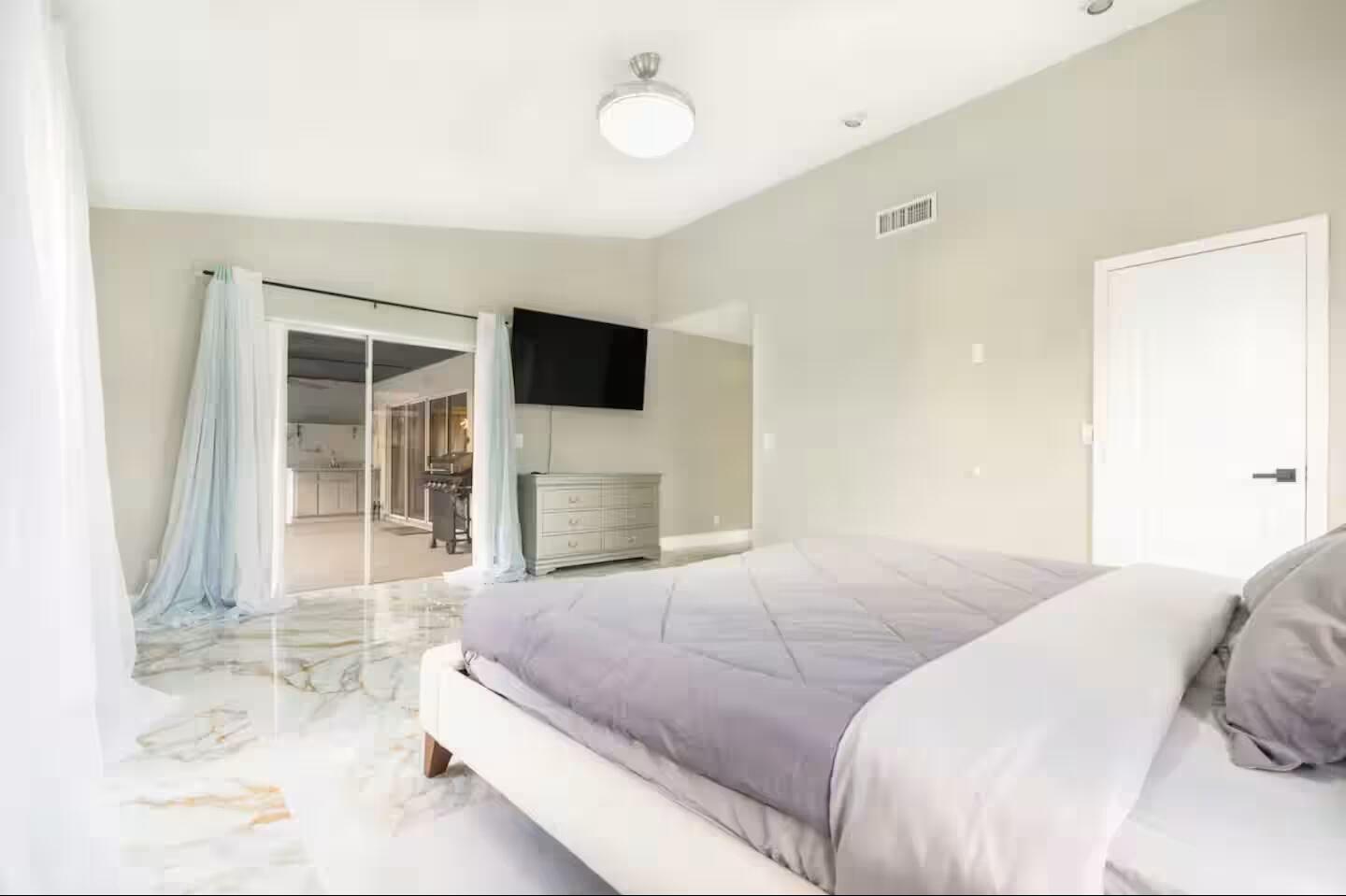 2060 Amesbury Circle Property Photo 63