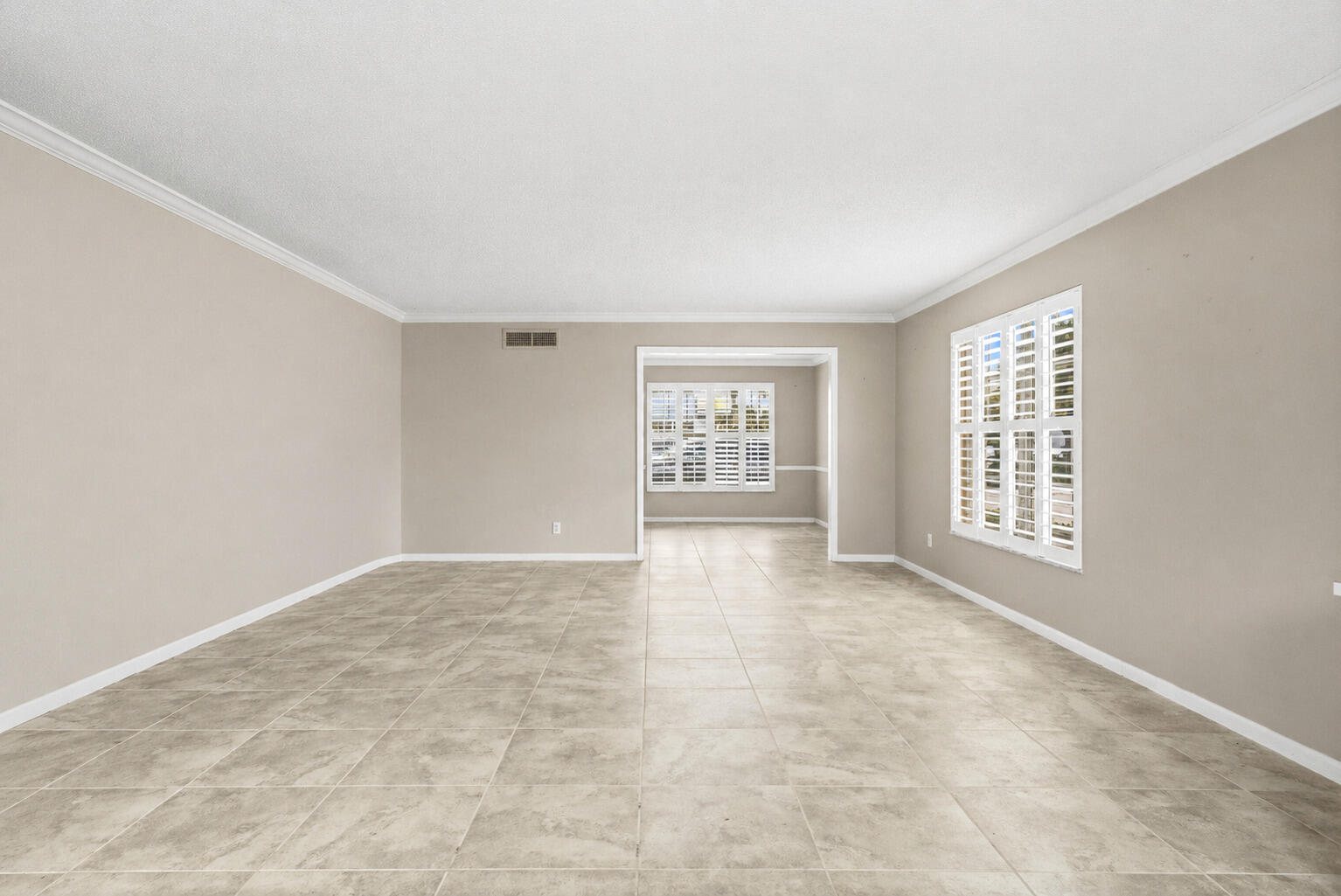 2741 Ocean Drive 31d Property Photo 7