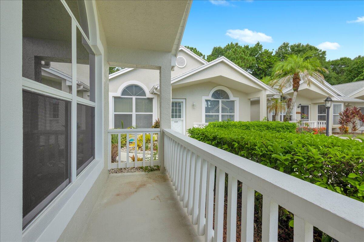 1189 Nw Lombardy Drive Property Photo 7