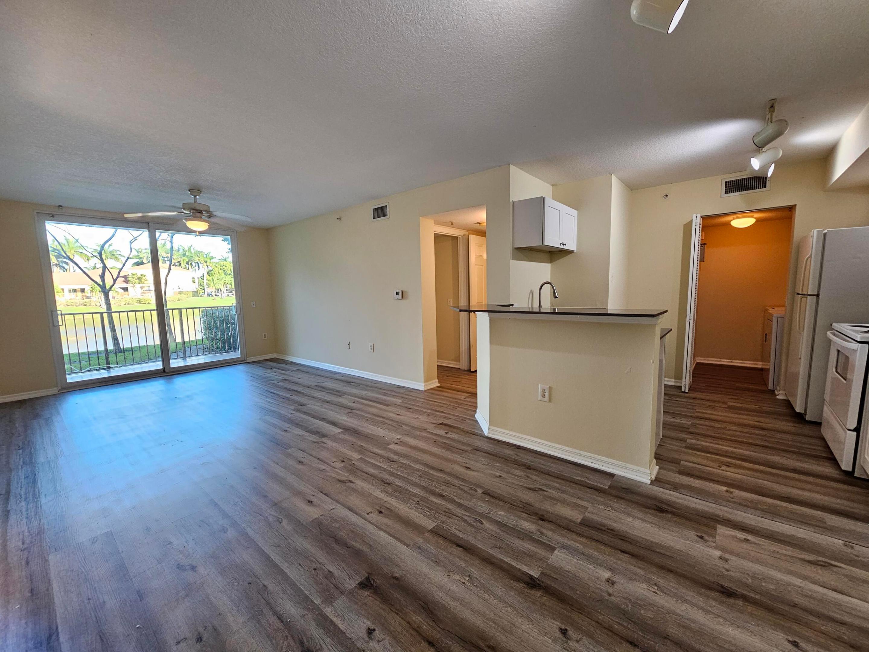 604 Villa Circle 604 Property Photo 2
