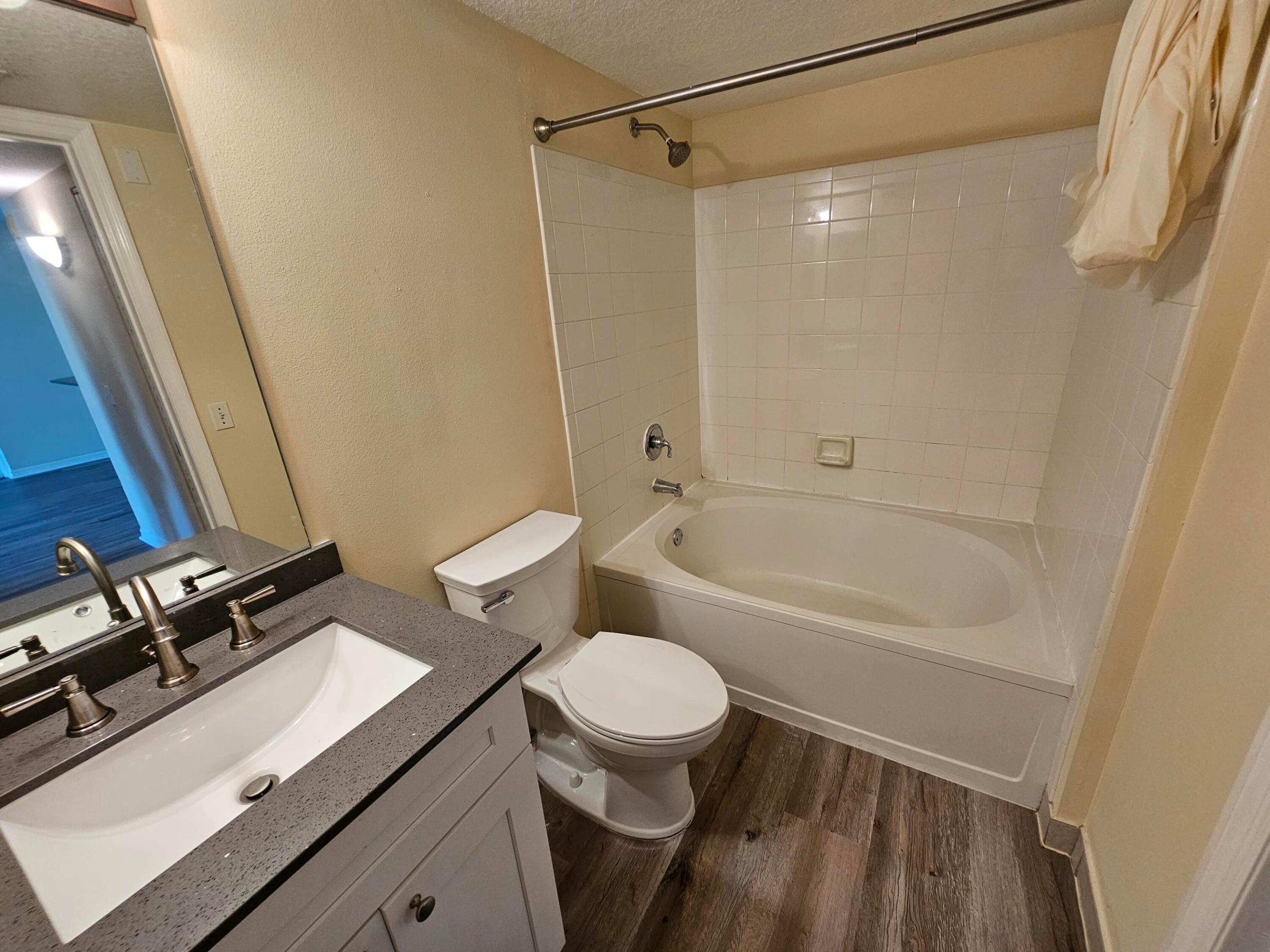 604 Villa Circle 604 Property Photo 11