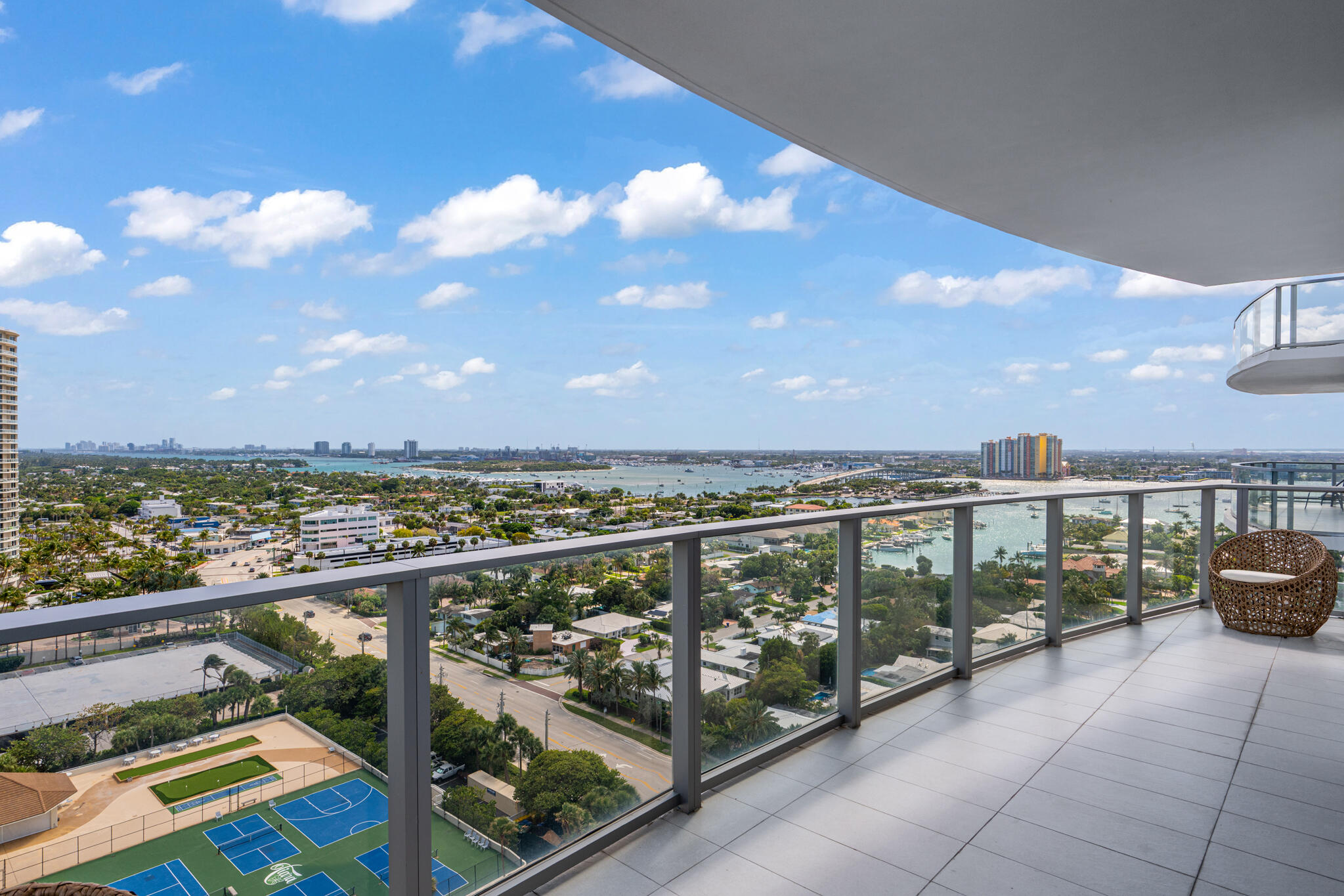 3100 N Ocean Drive 1805p Property Photo 8
