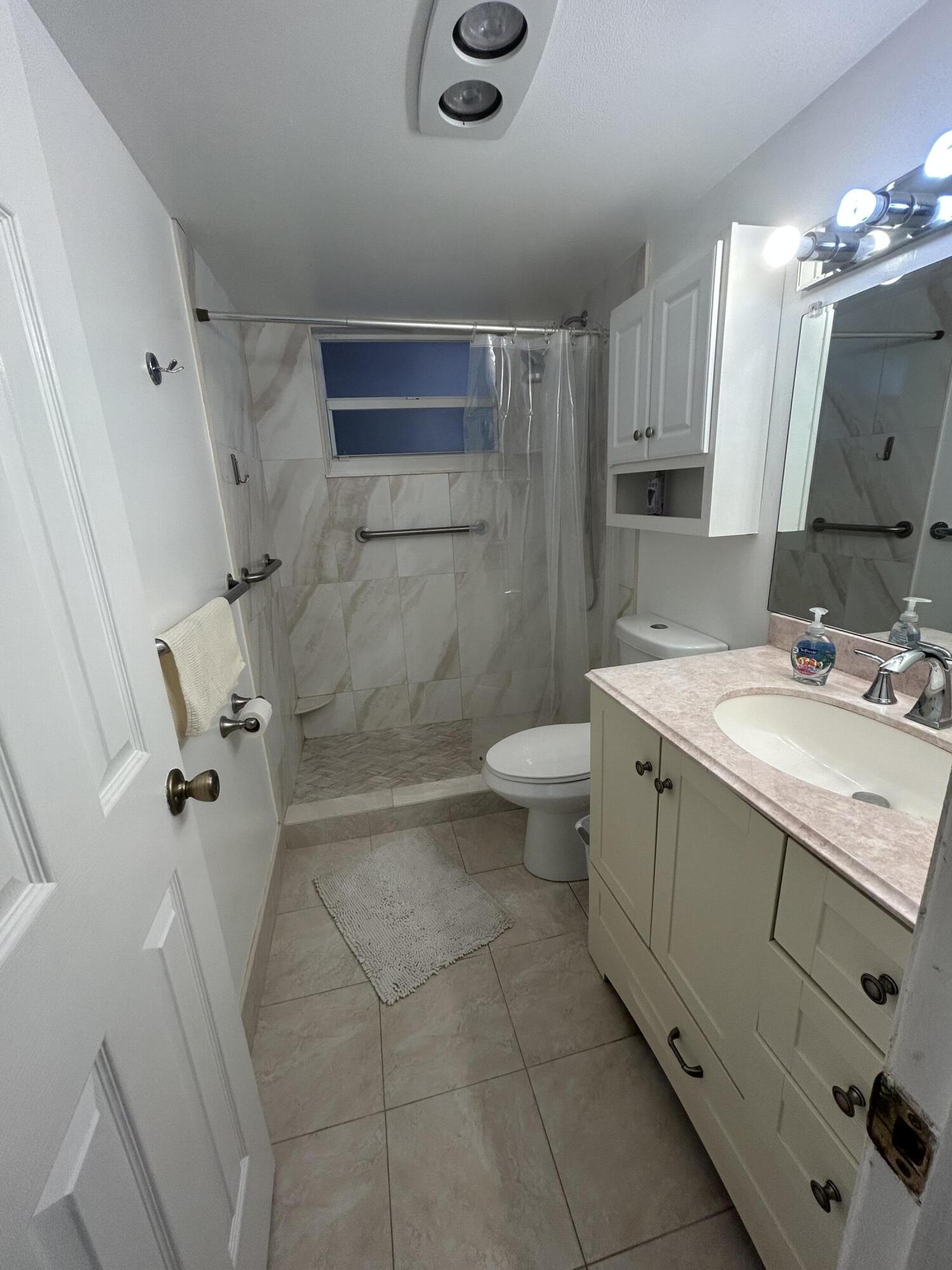 225 Bonnie Boulevard 405 Property Photo 11