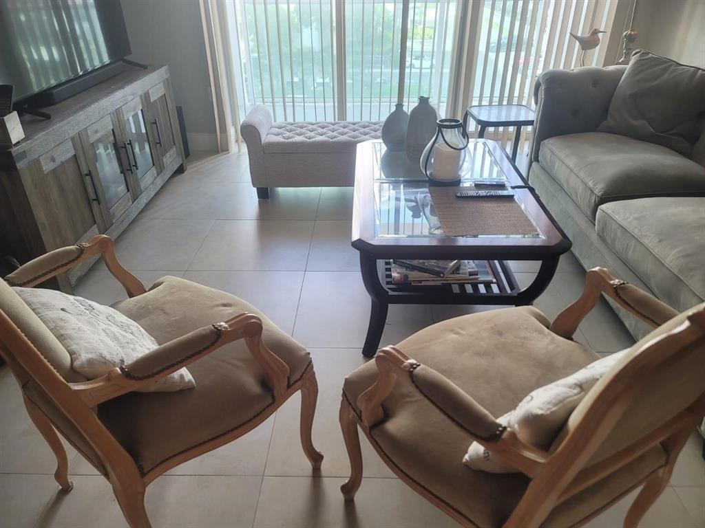 3000 S Ocean Drive 302 Property Photo 4