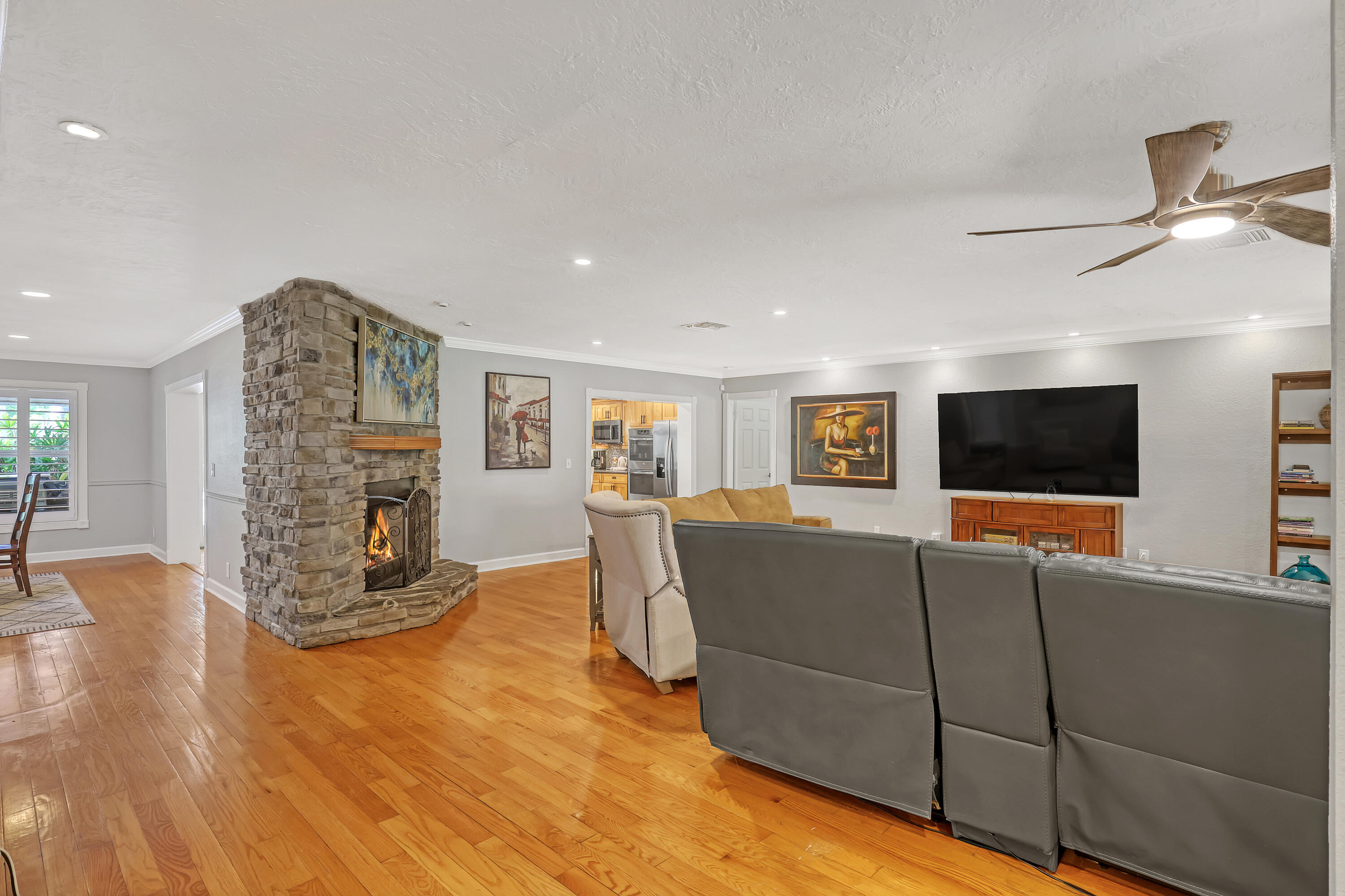 10780 Anderson Lane Property Photo 15