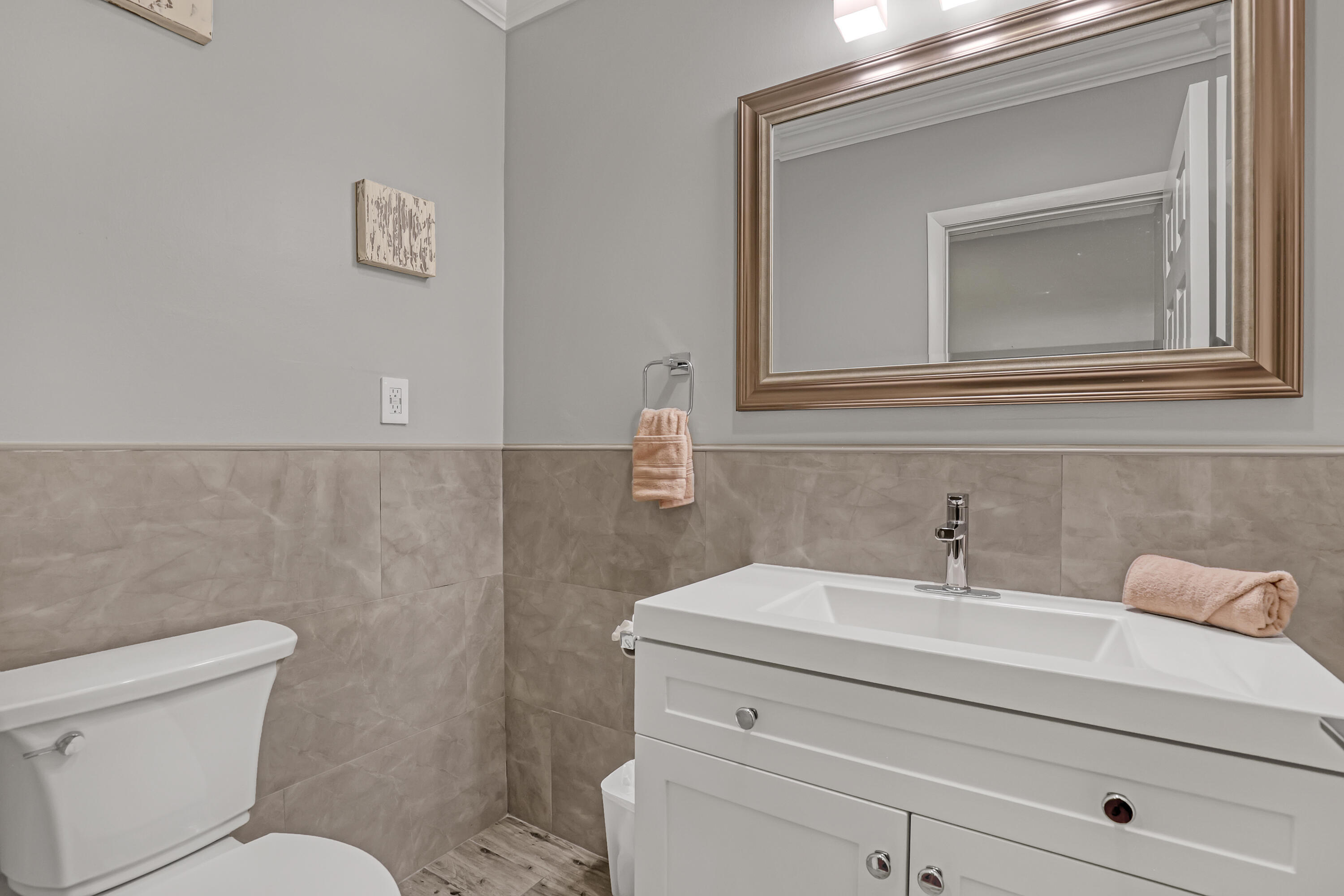10780 Anderson Lane Property Photo 38