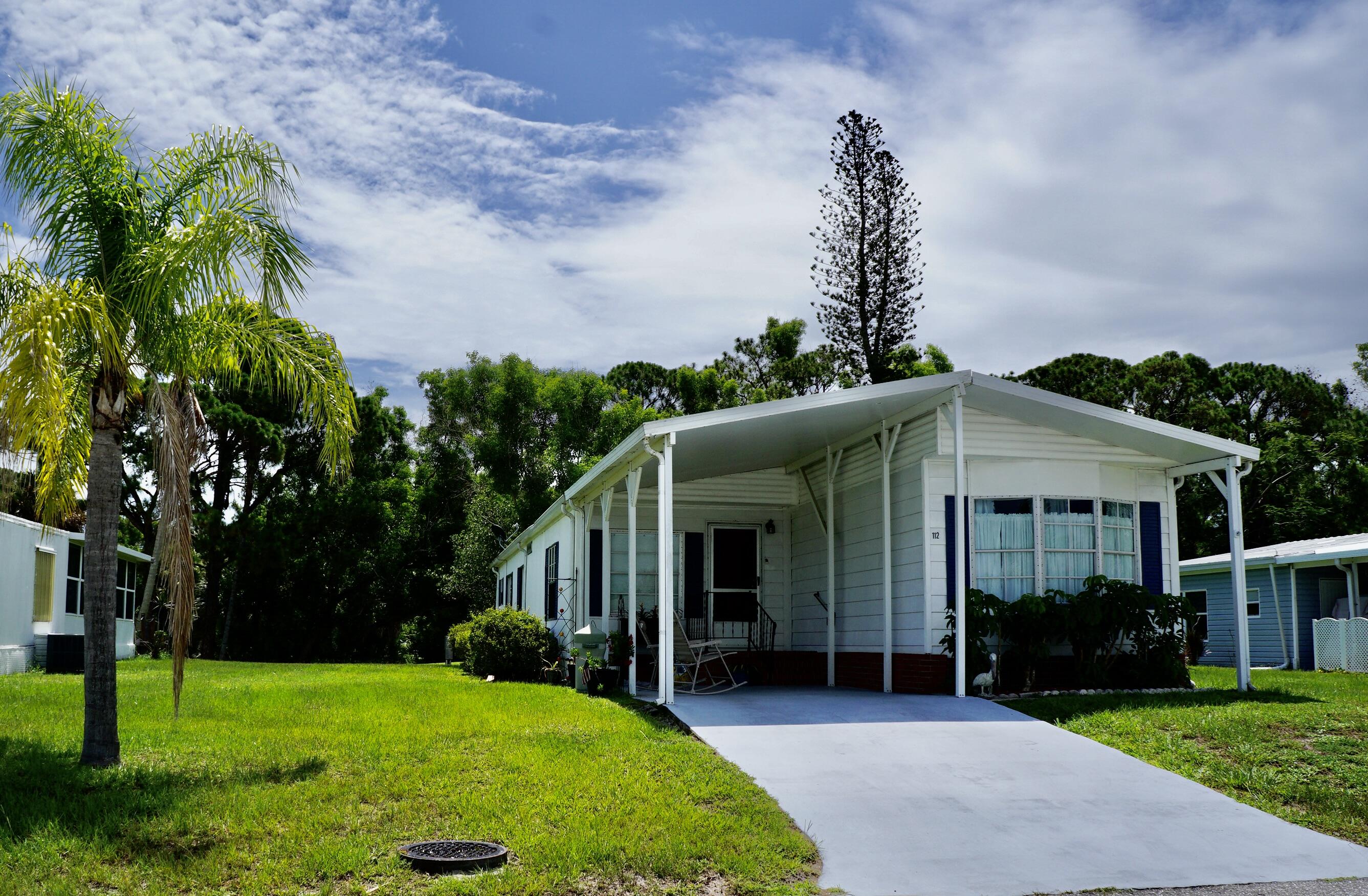 112 W Caribbean Property Photo 2