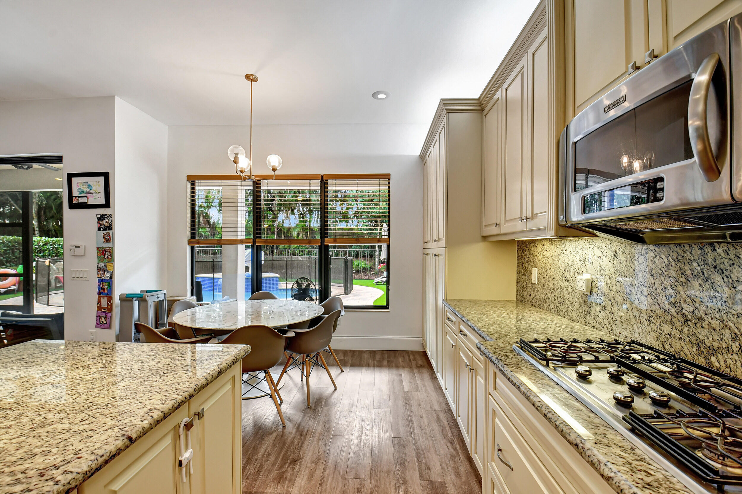 16879 Bridge Crossing Circle Property Photo 21