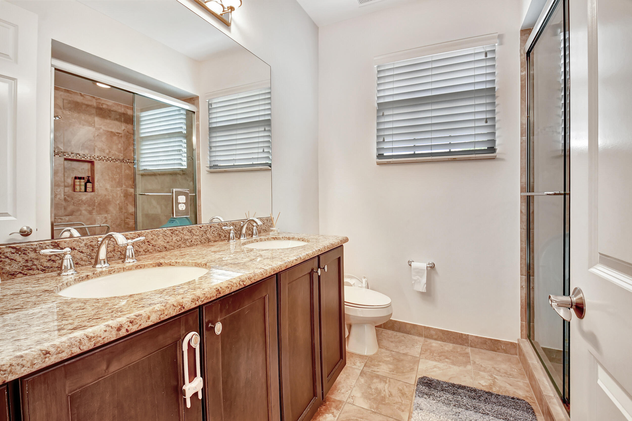 16879 Bridge Crossing Circle Property Photo 38