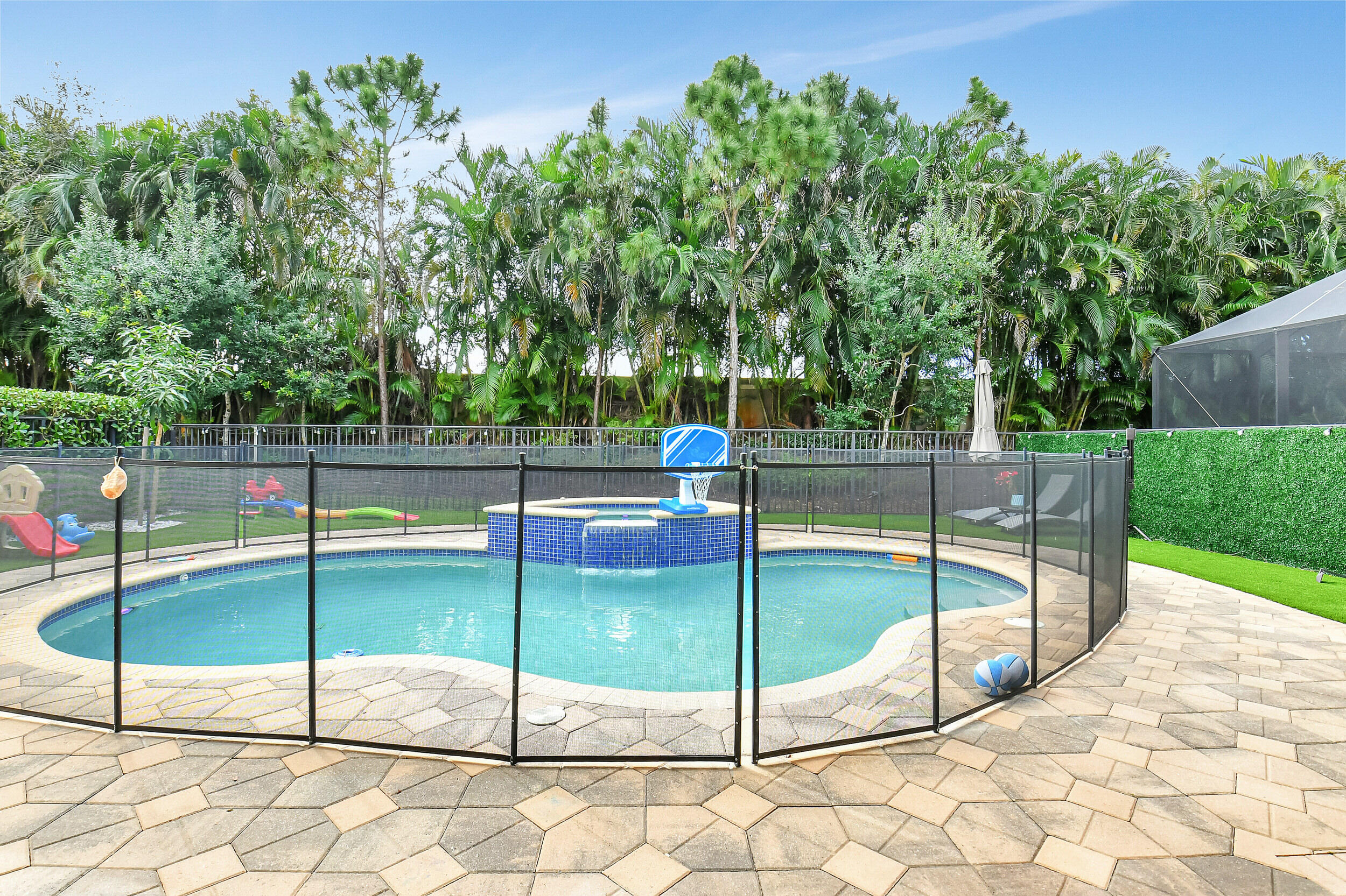16879 Bridge Crossing Circle Property Photo 45