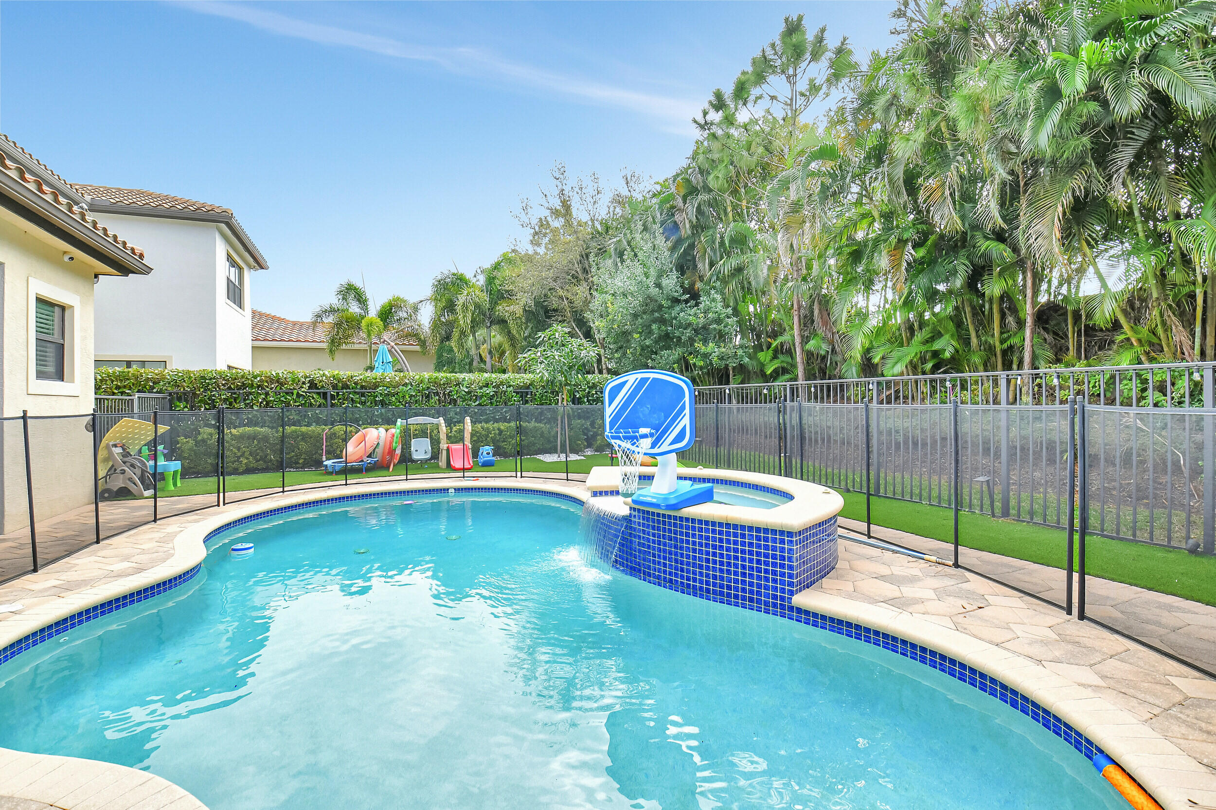 16879 Bridge Crossing Circle Property Photo 50