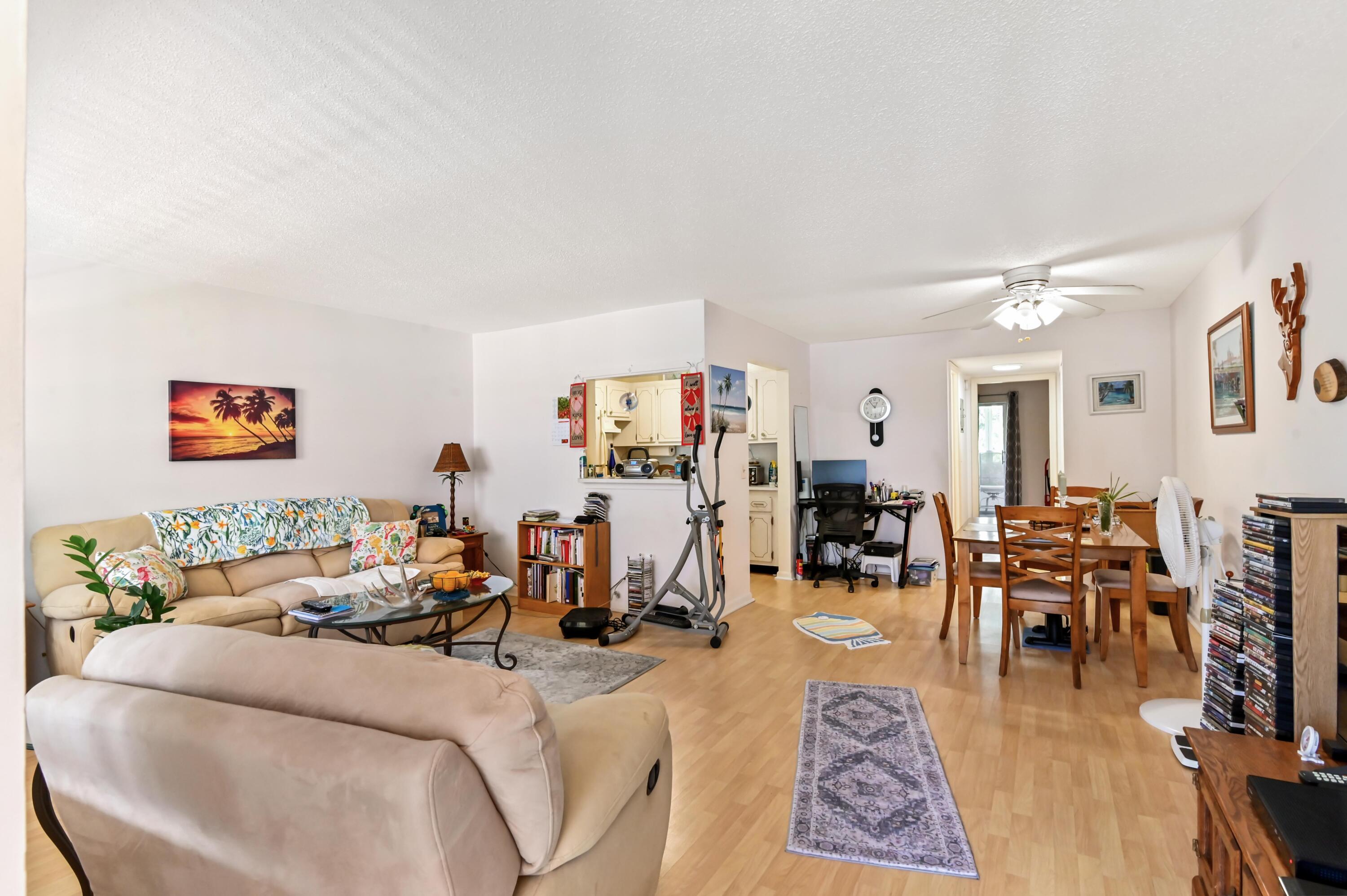 75 Camden Drive C Property Photo 3