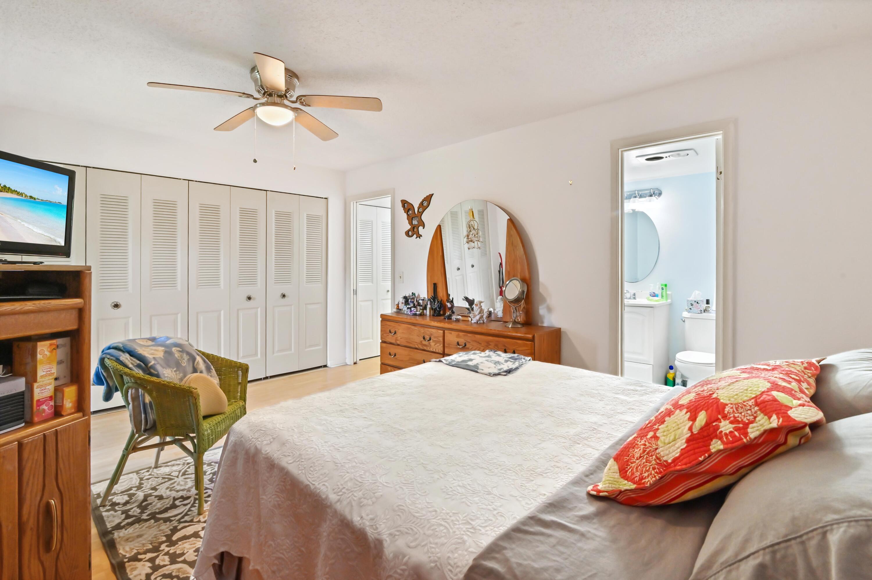 75 Camden Drive C Property Photo 11