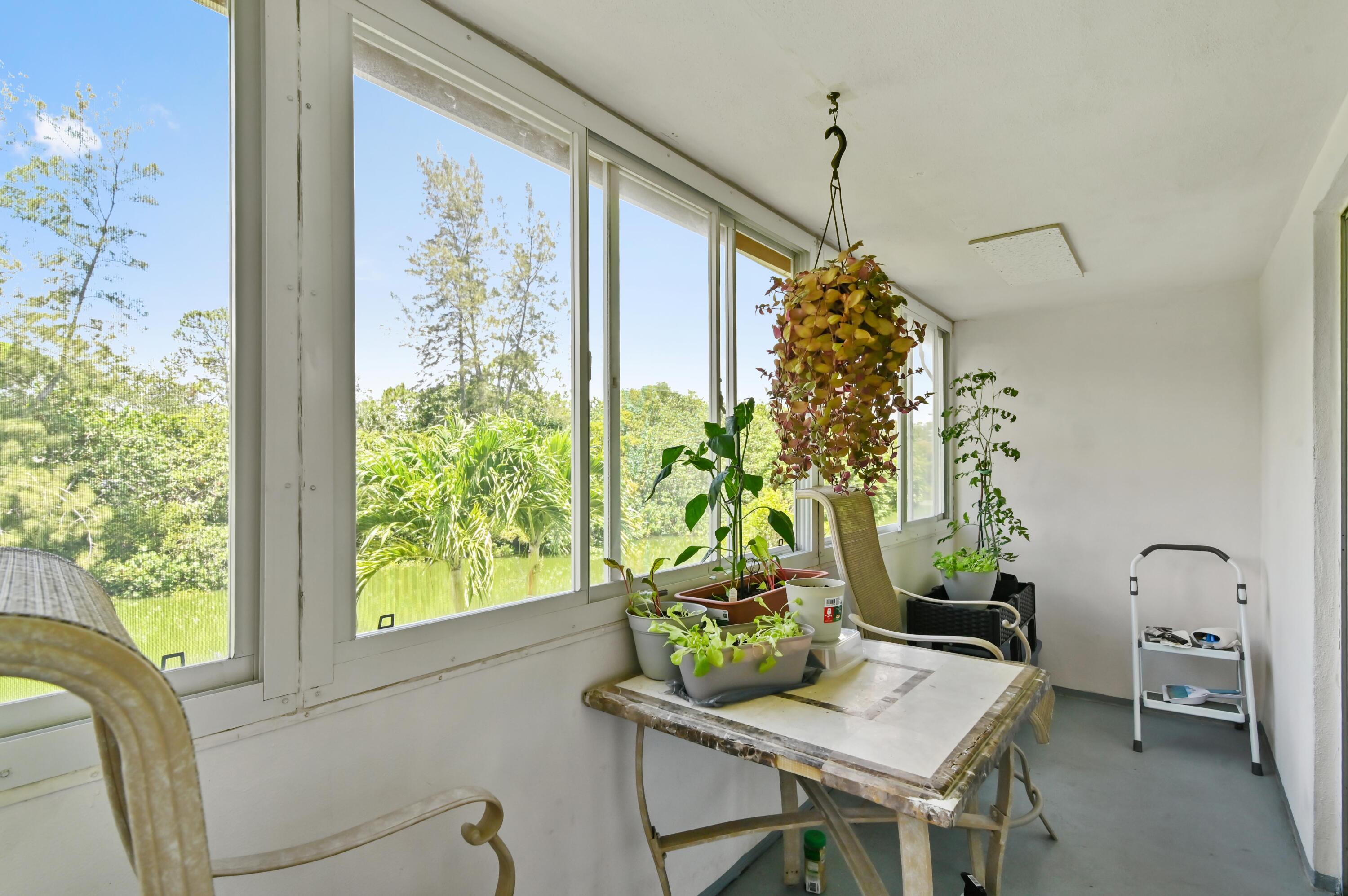 75 Camden Drive C Property Photo 14