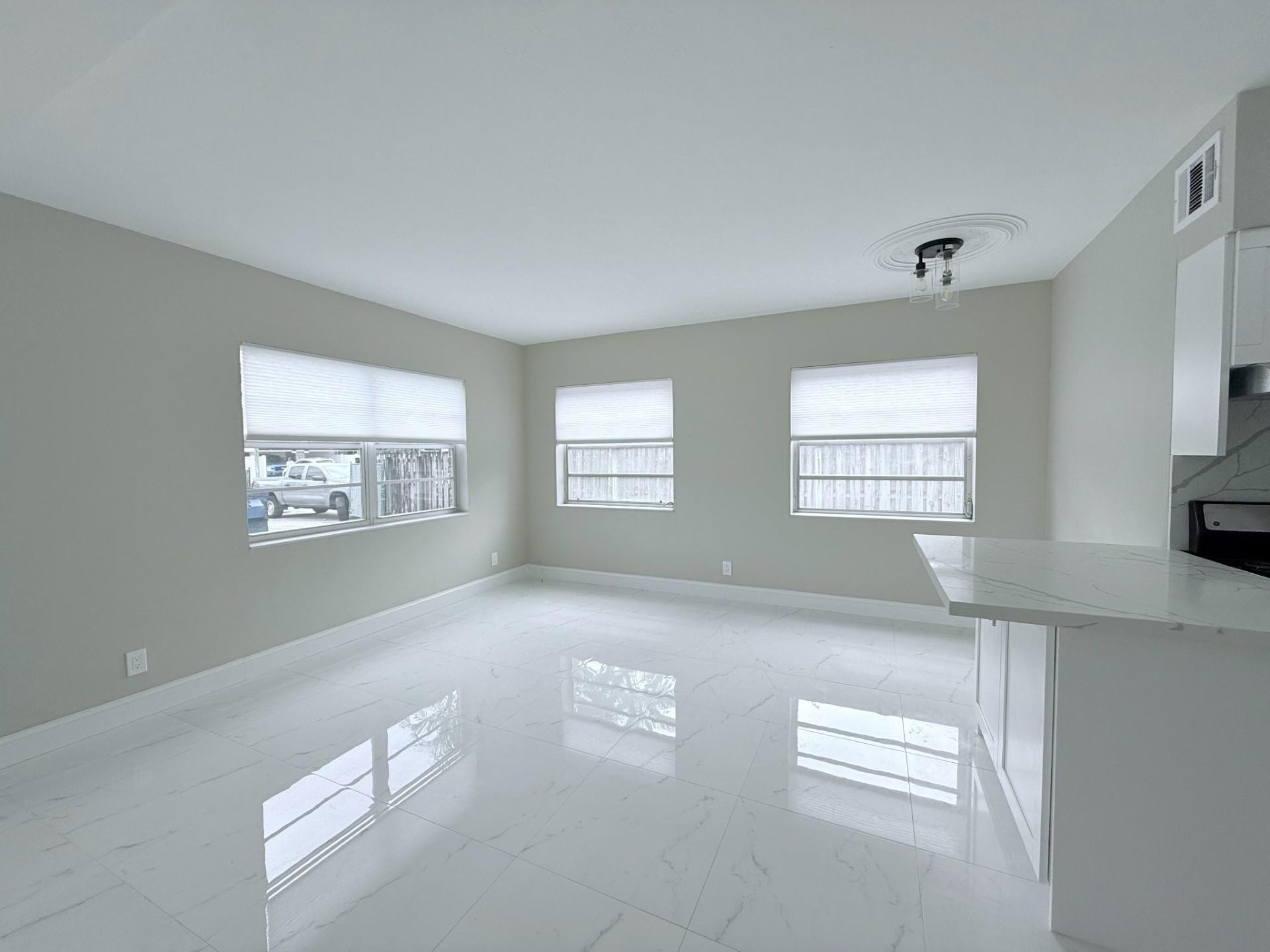 2725 Middle River Drive 7 Property Photo 1