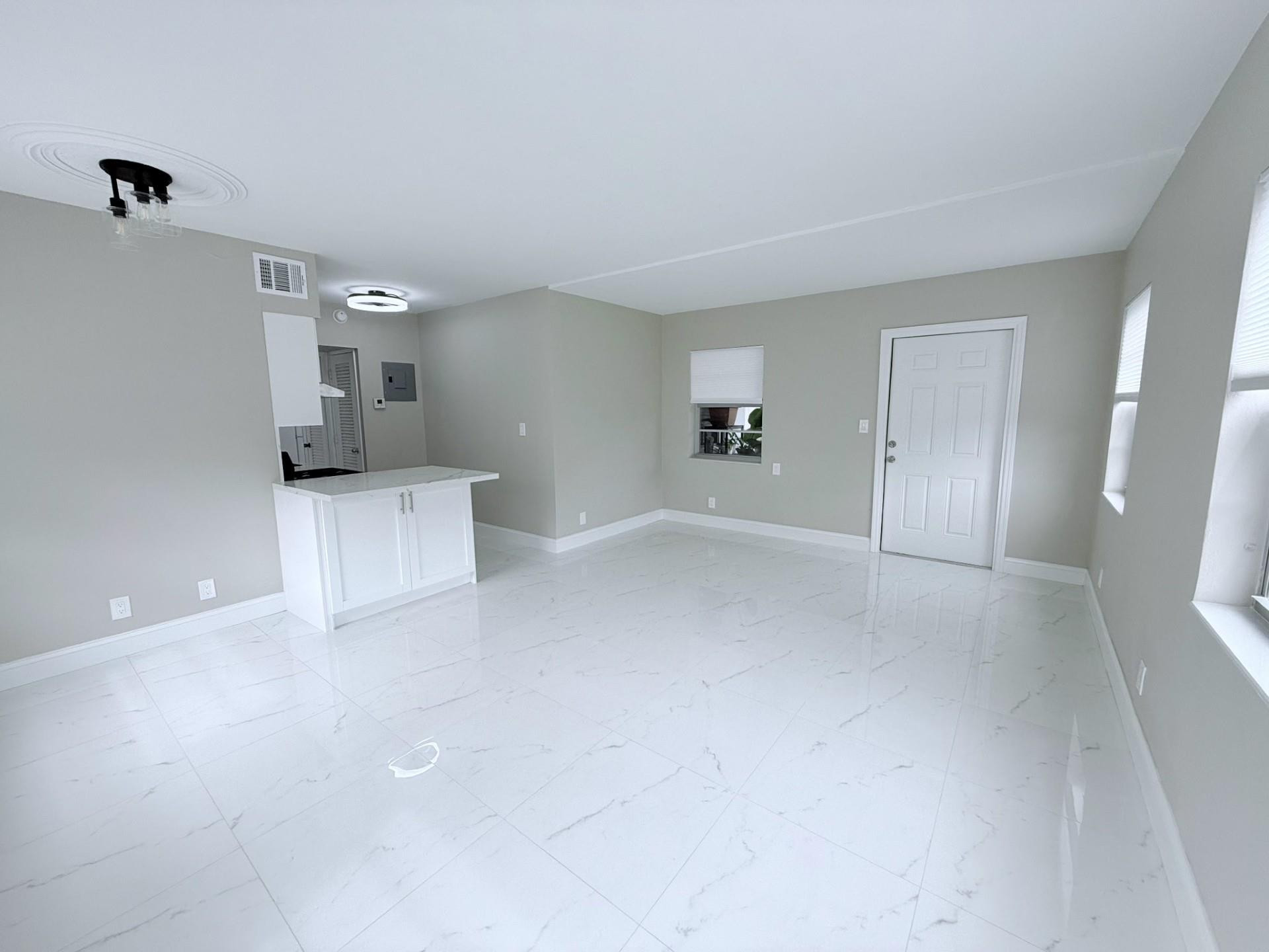 2725 Middle River Drive 7 Property Photo 3