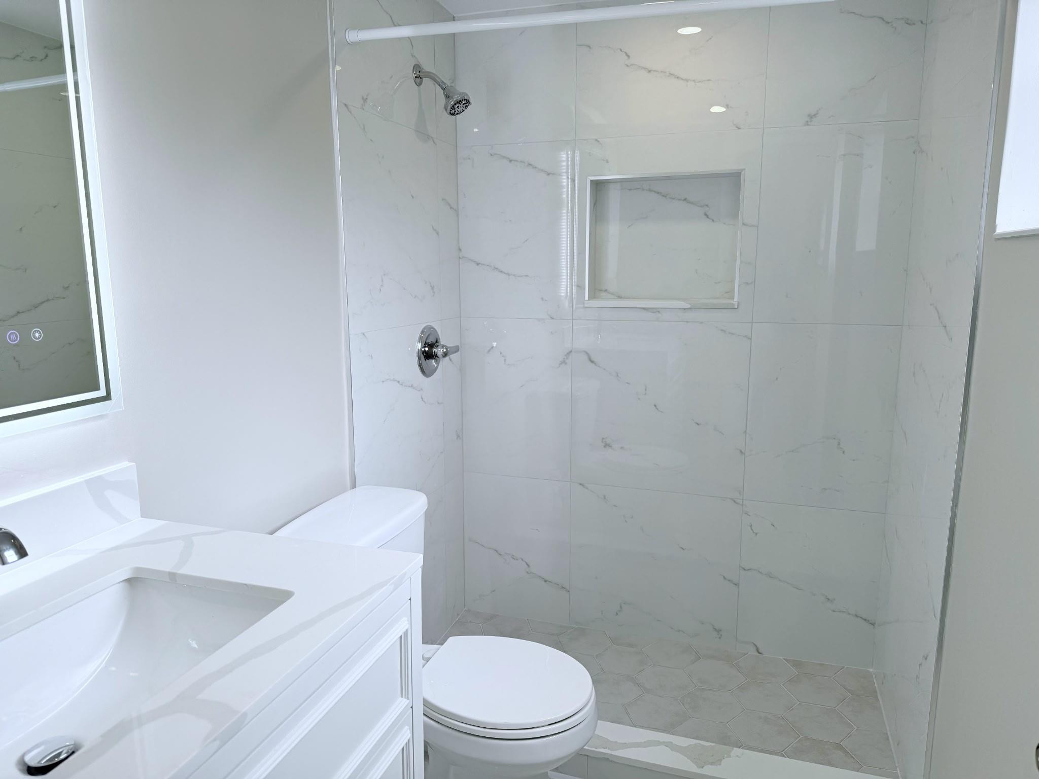 2725 Middle River Drive 7 Property Photo 6