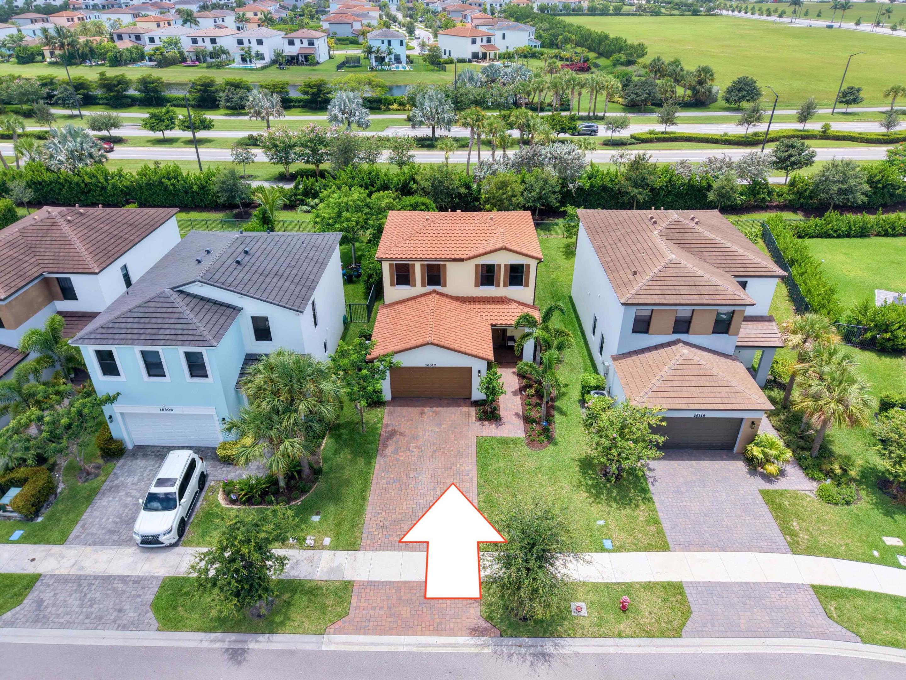 16312 Sandy Shore Drive Property Photo 1