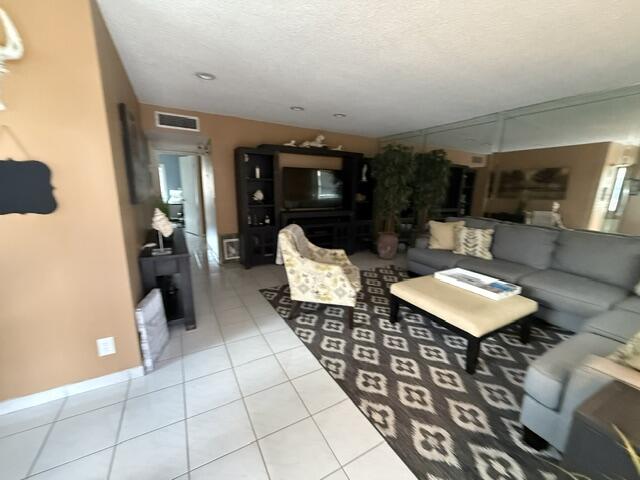 805 Normandy Q Property Photo 17