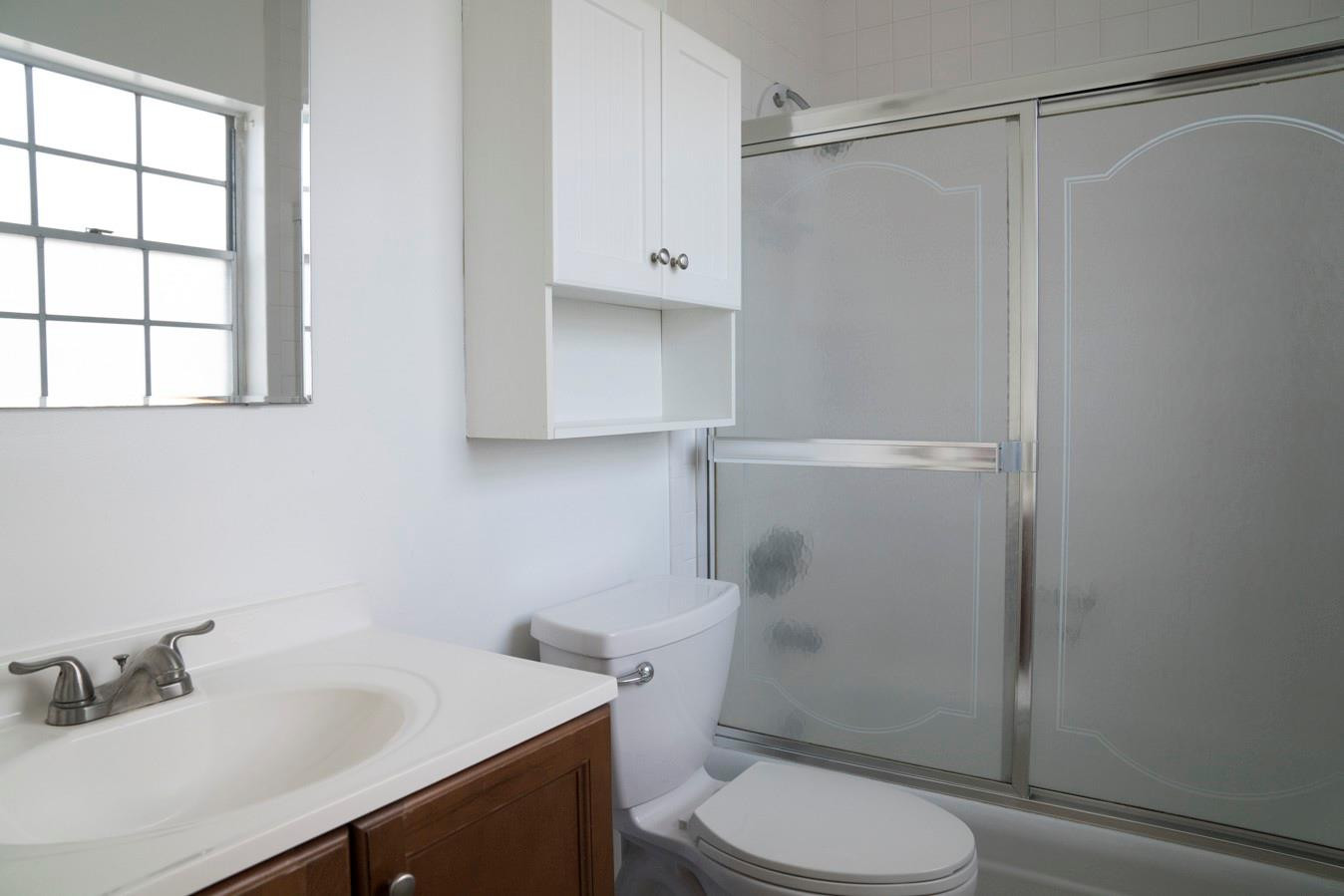 424 N Riverside Drive Property Photo 11