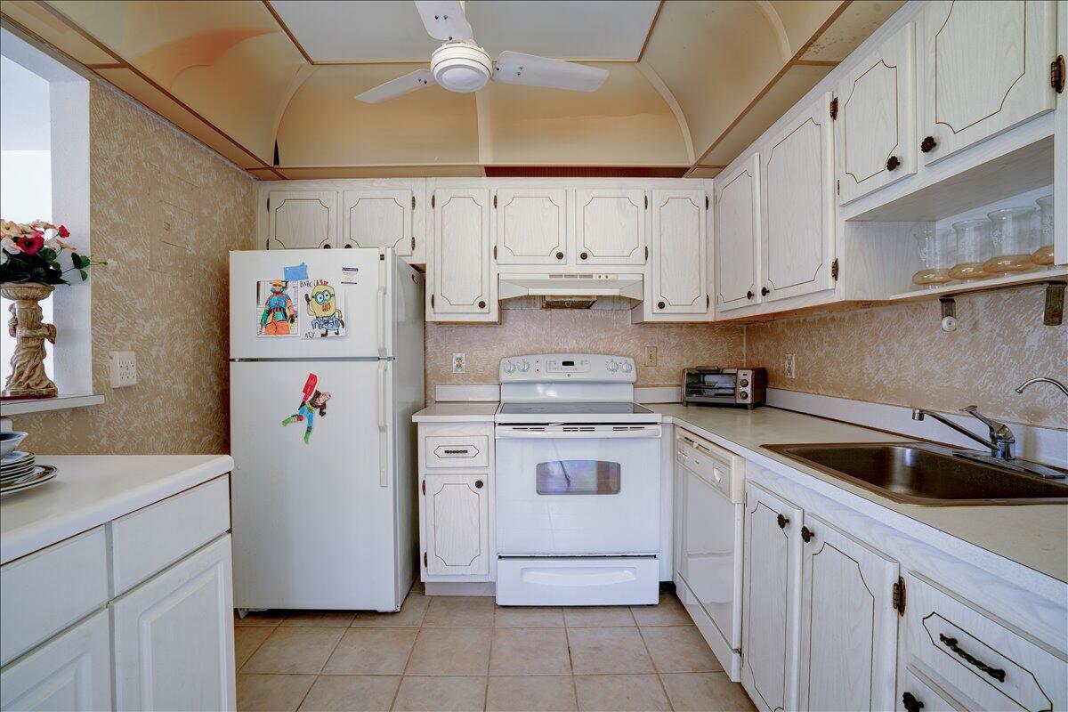 222 Saxony E 222 Property Photo 8