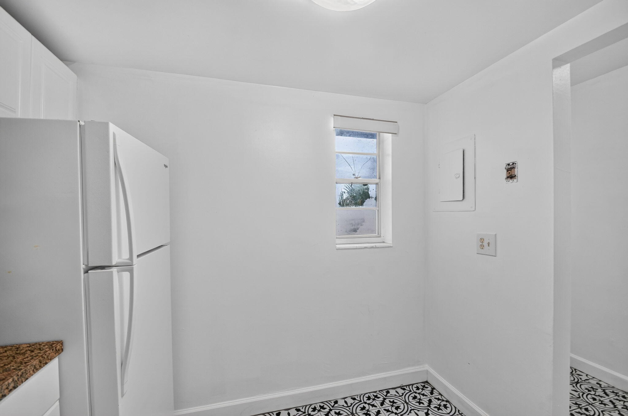 1505 Crescent Circle B24 Property Photo 10