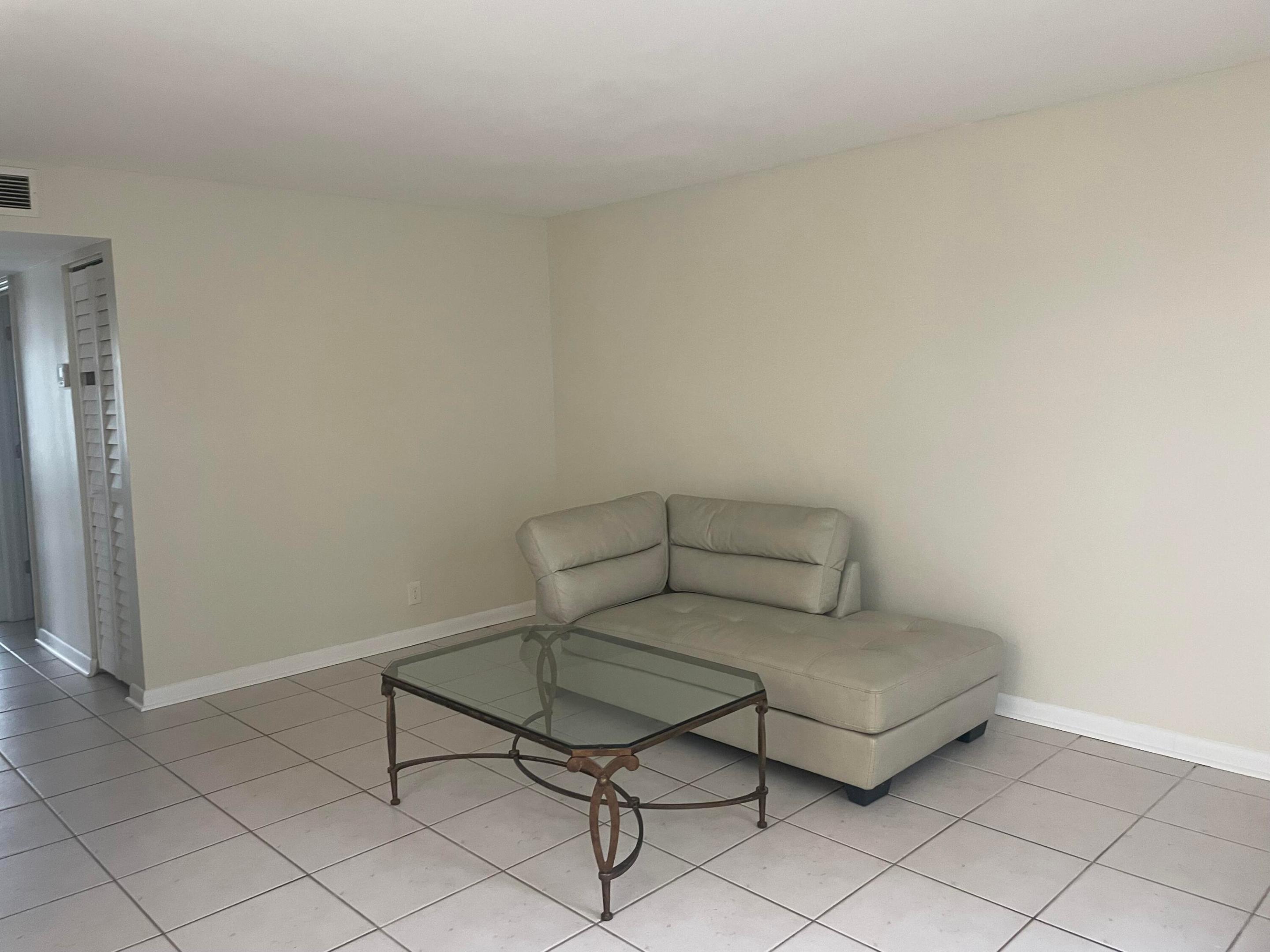 498 Piedmont K 498 Property Photo 4