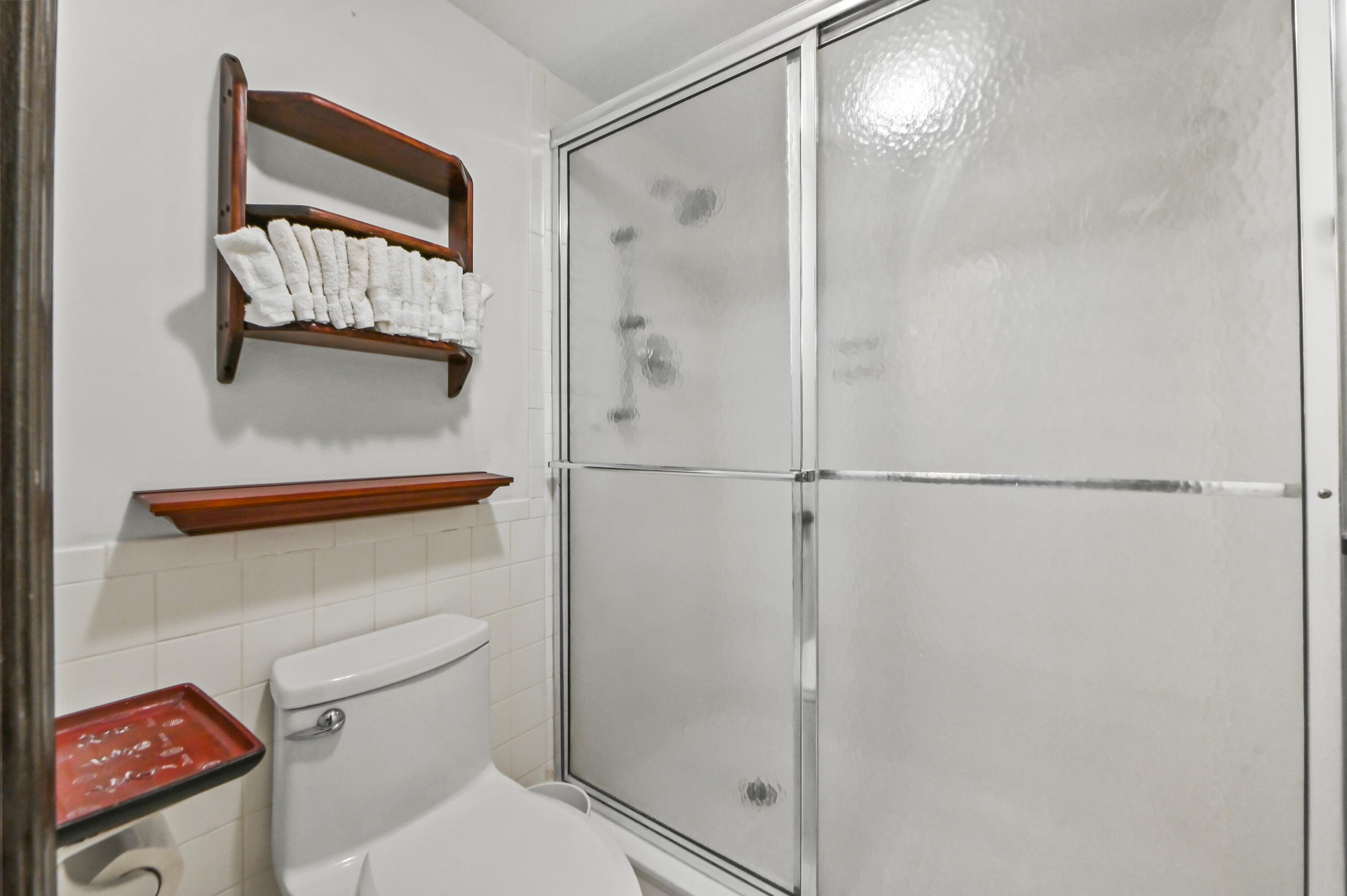 308 Golfview Road 101 Property Photo 17