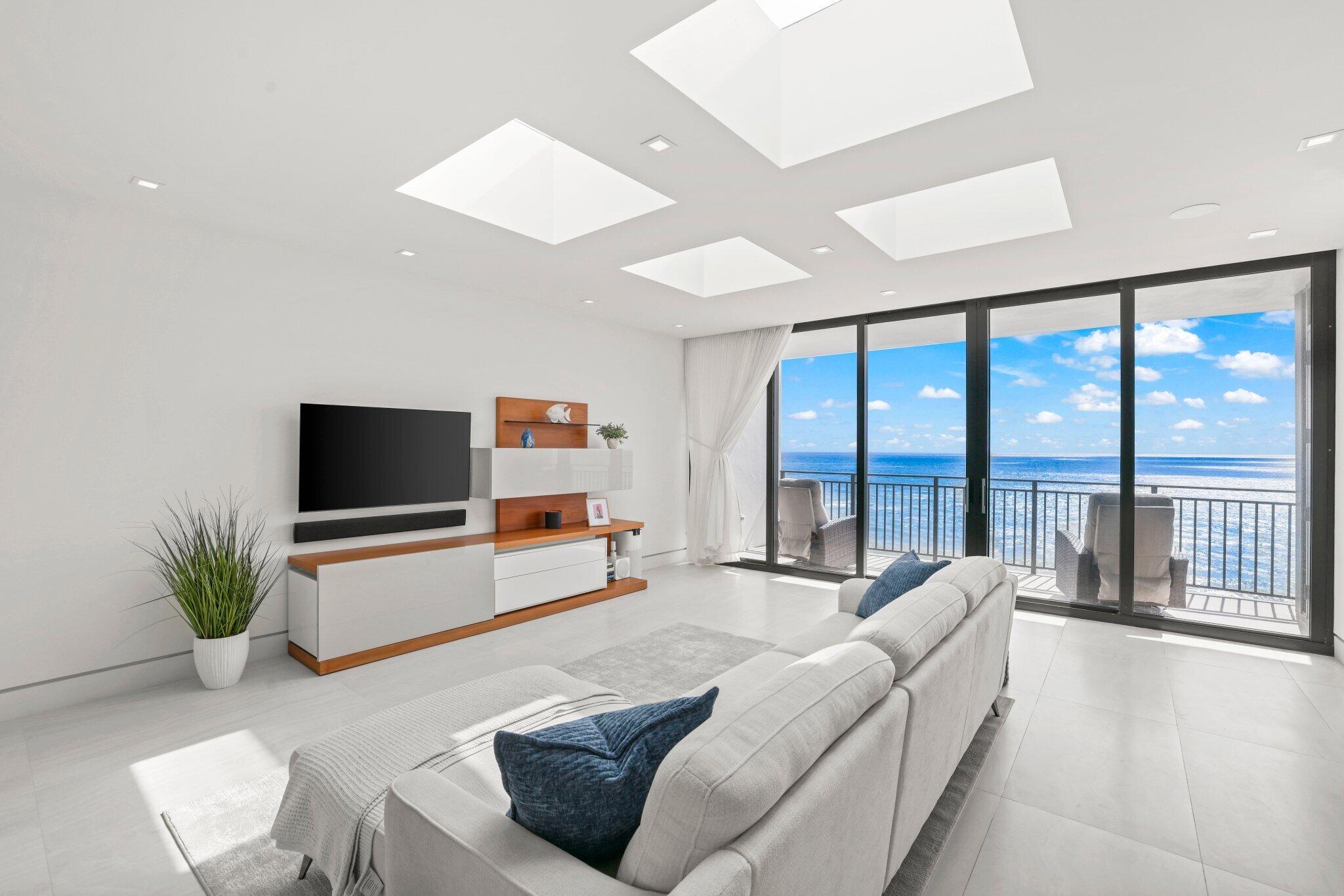 1800 S Ocean Boulevard Ph C Property Photo 1