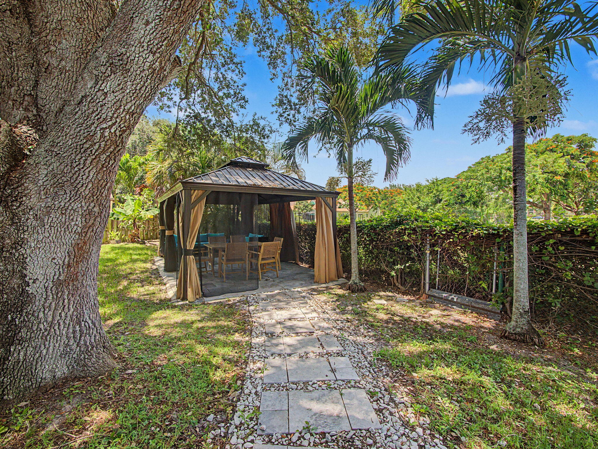 21521 Sassafras Road Property Photo 28