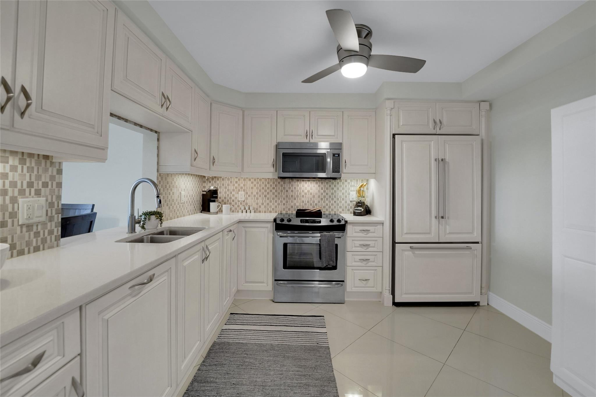 5100 N Ocean Boulevard 602 Property Photo 6
