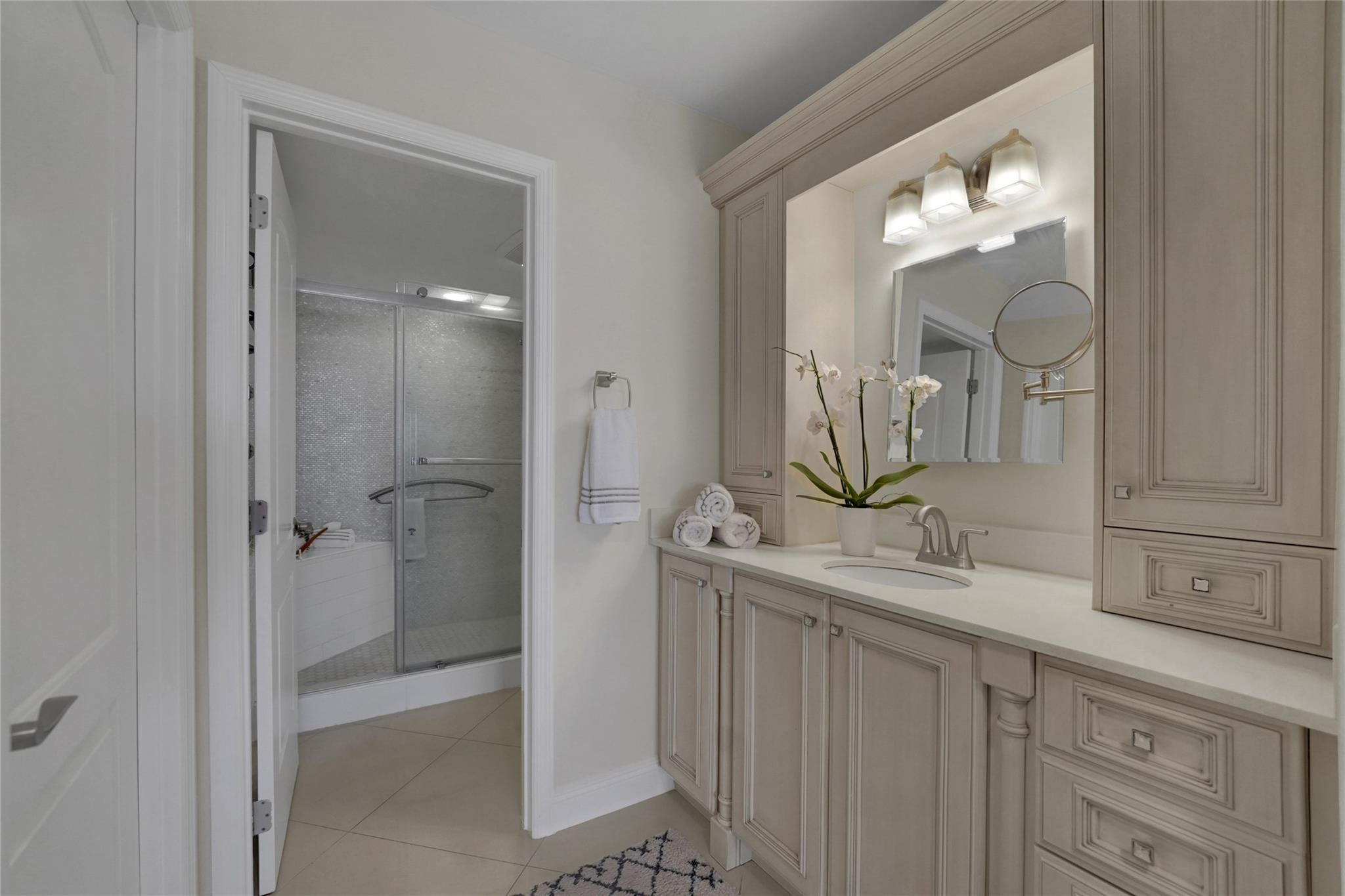 5100 N Ocean Boulevard 602 Property Photo 8