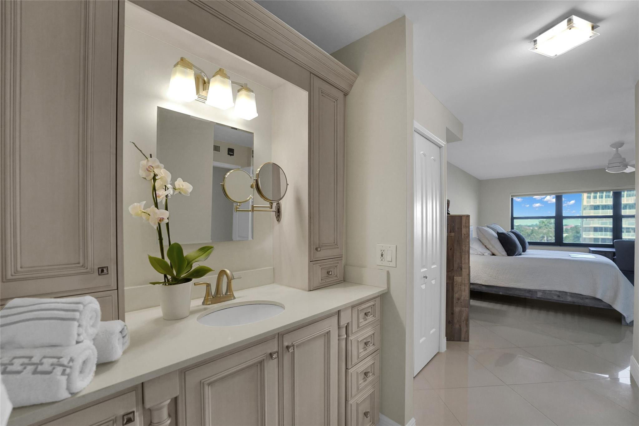 5100 N Ocean Boulevard 602 Property Photo 12