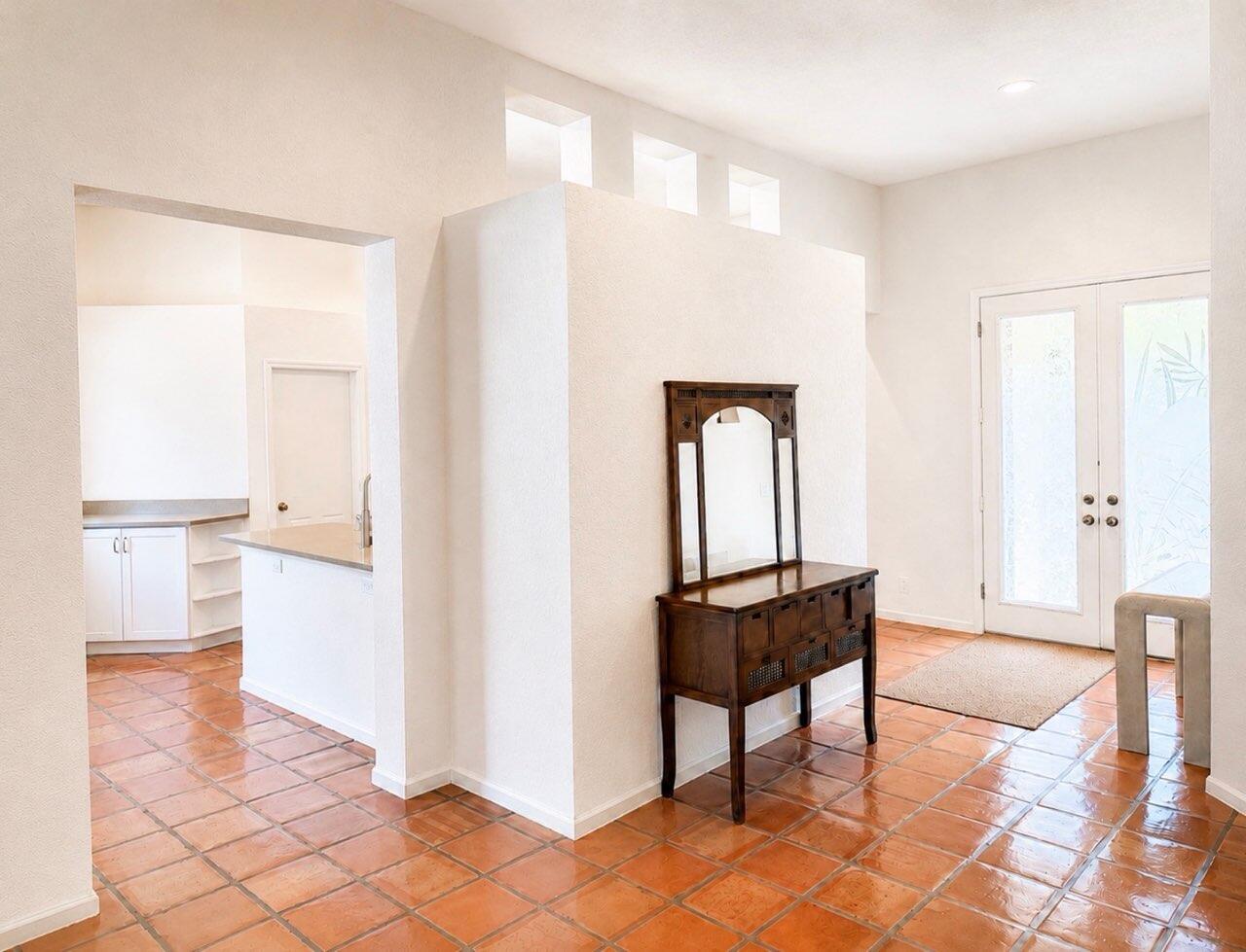 2409 Nw 66th Drive Property Photo 4