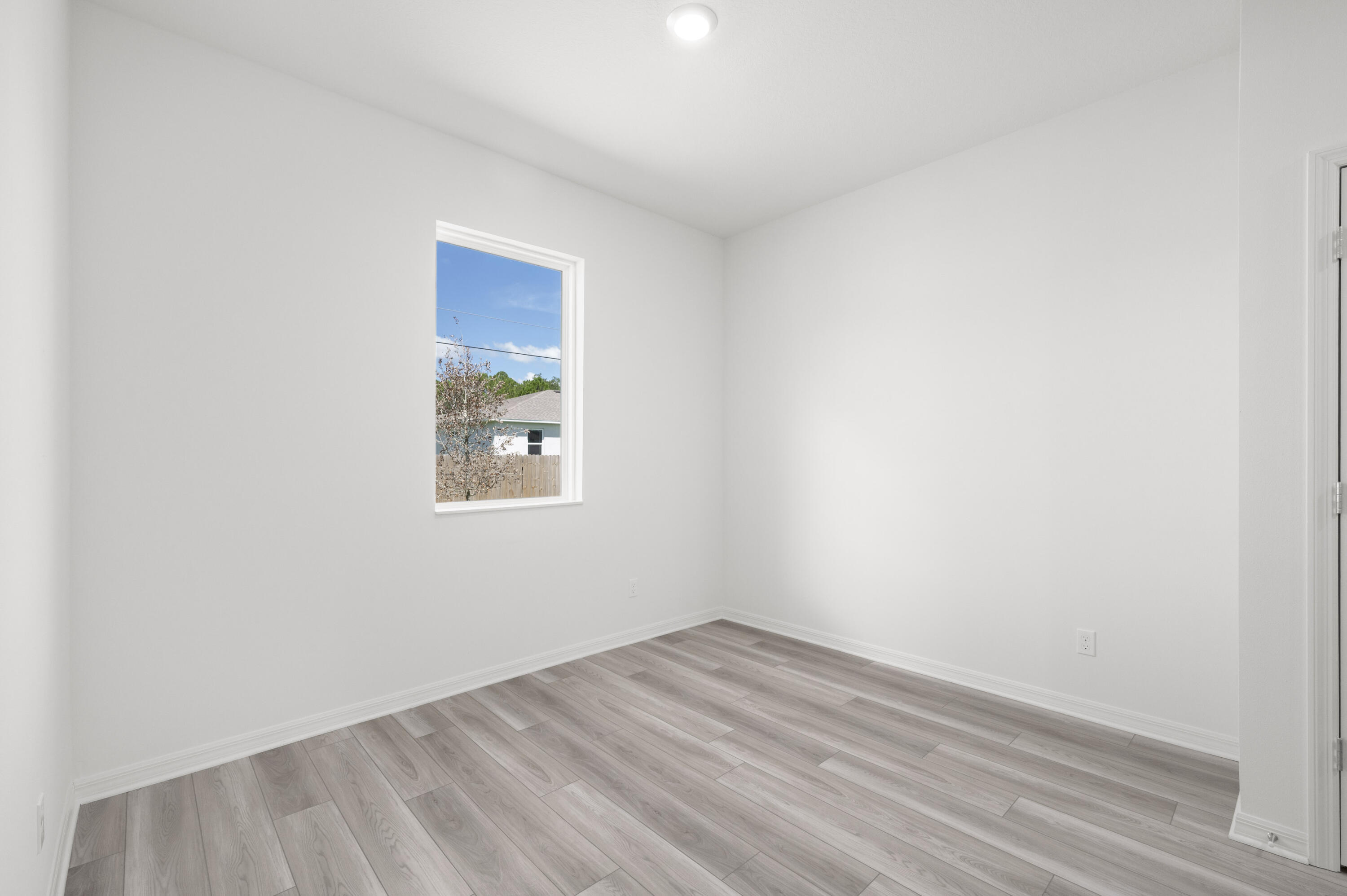 7725 95th Avenue Property Photo 16