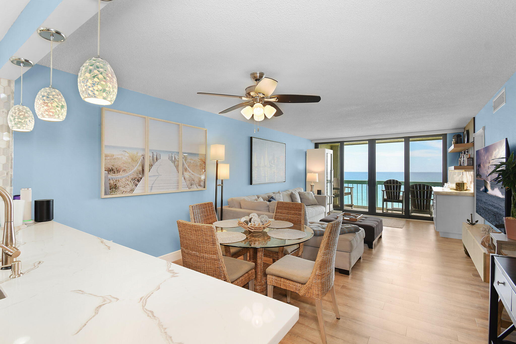 9940 S Ocean Drive 607 Property Photo 8