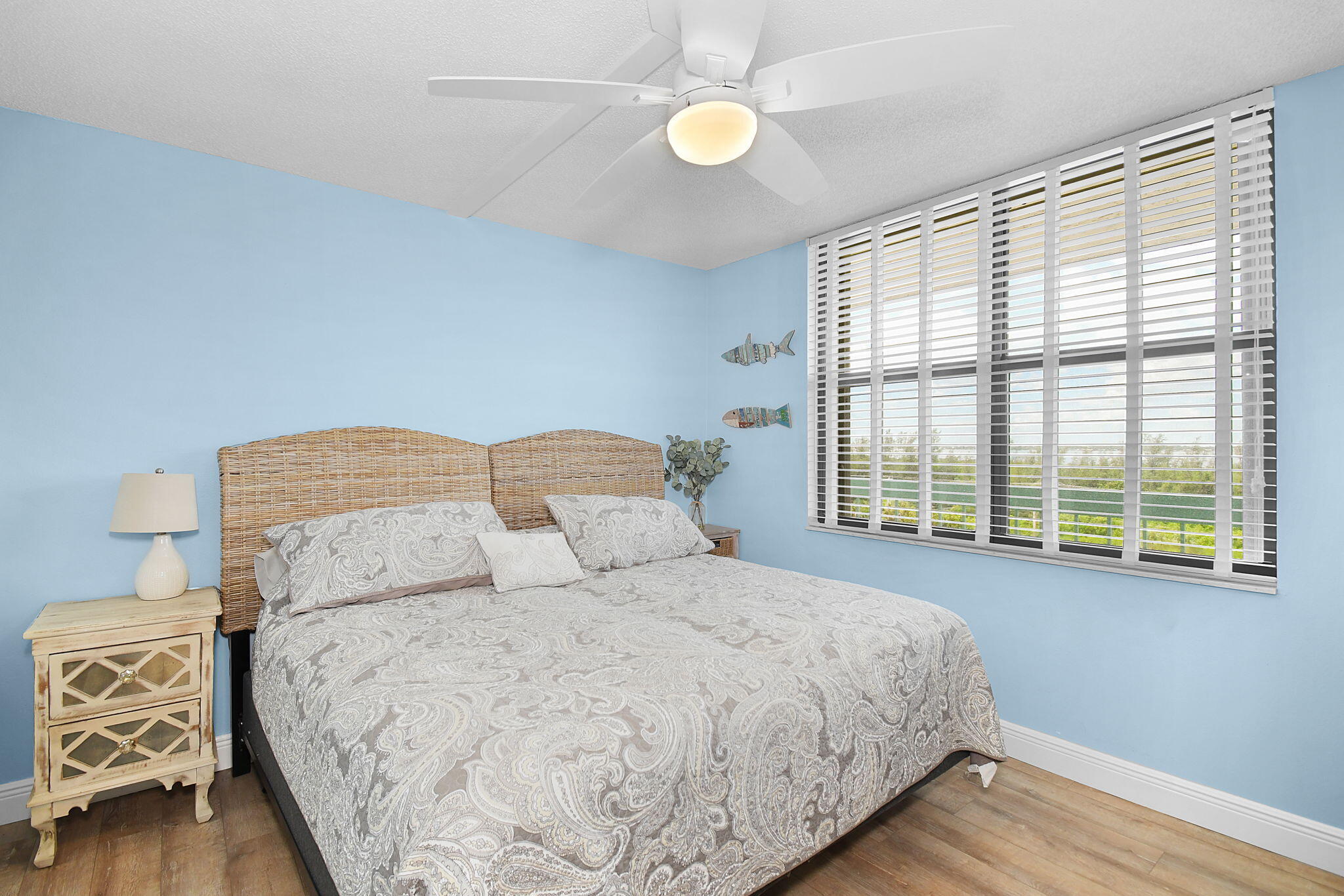 9940 S Ocean Drive 607 Property Photo 19